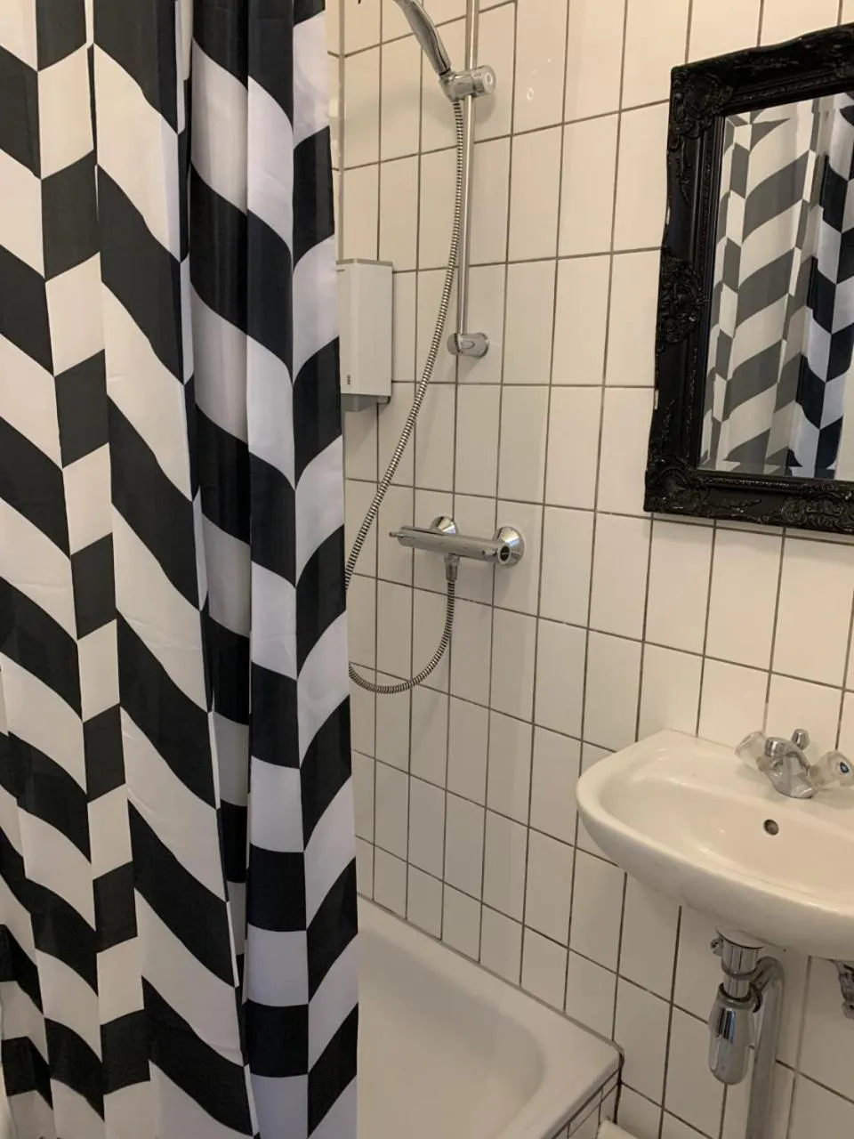 Shower in Den Gamle Arrest