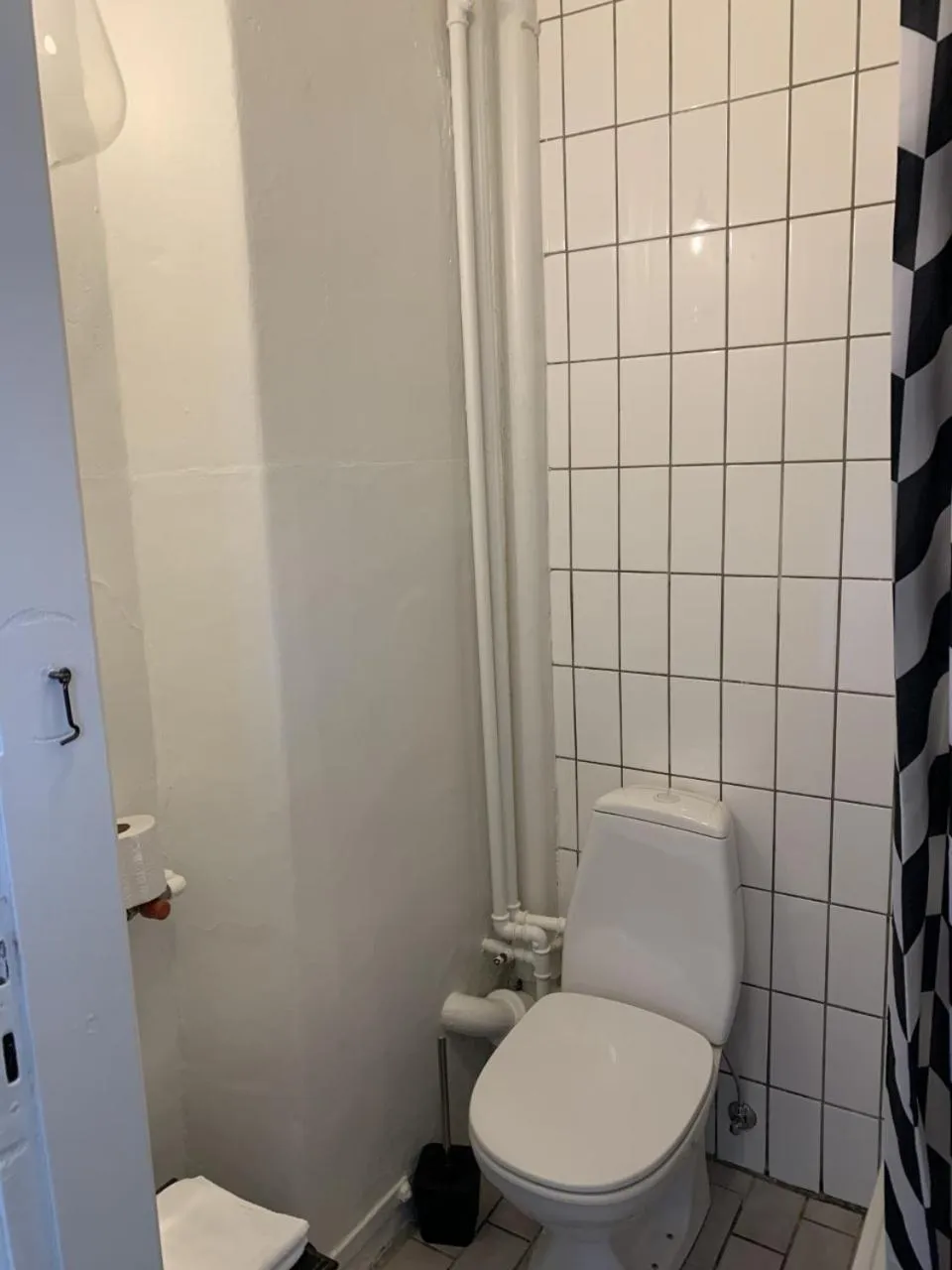 Bathroom in Den Gamle Arrest