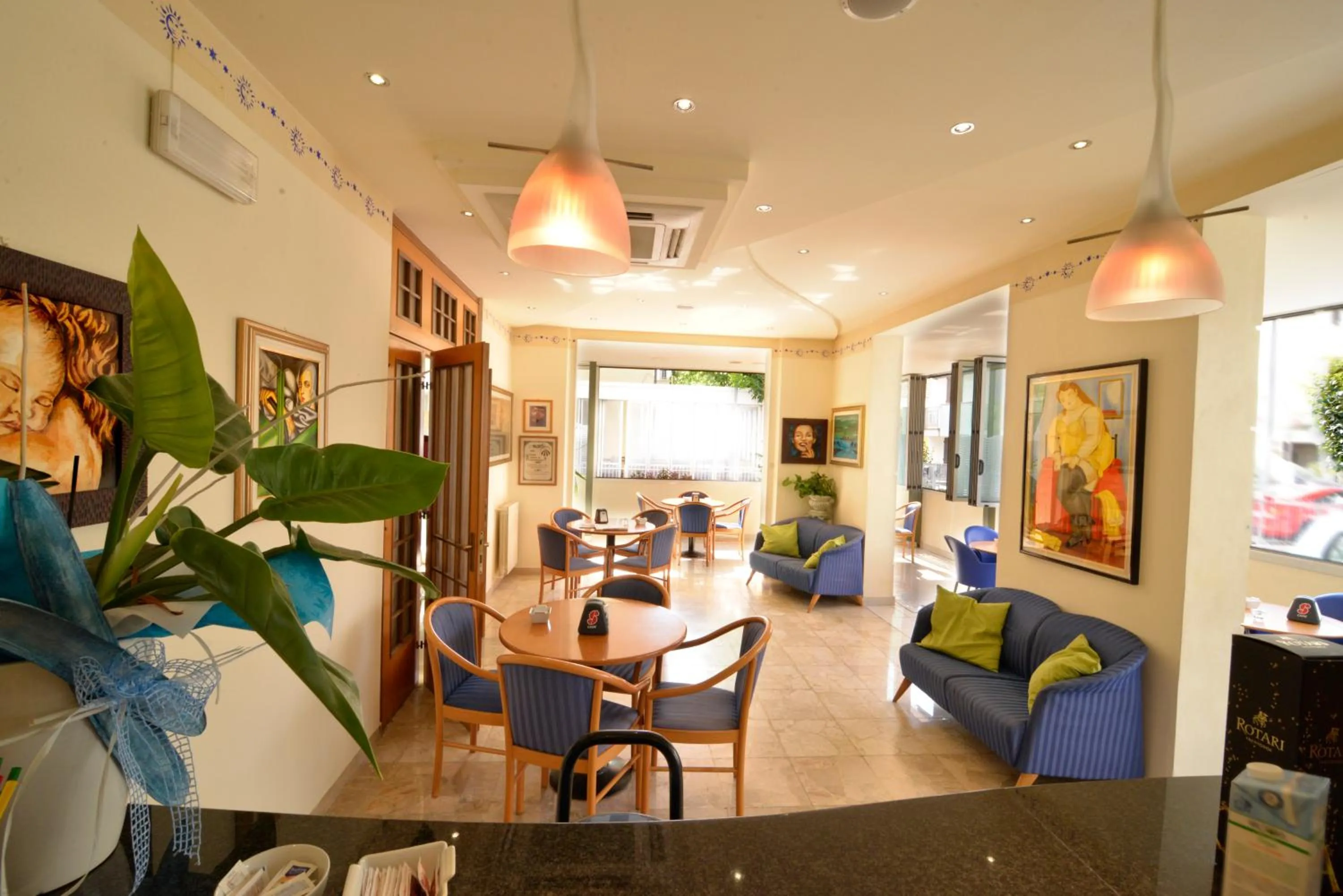 Breakfast in Hotel Ave