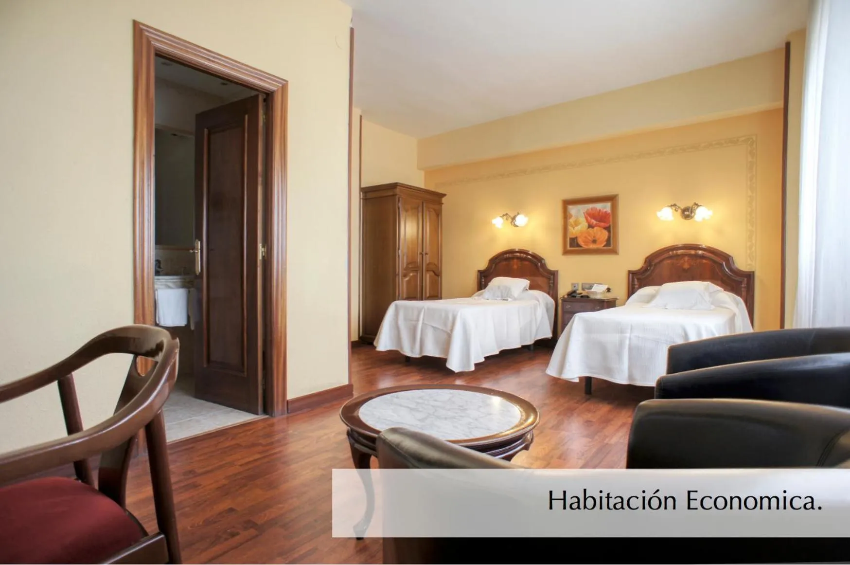 Photo of the whole room, Bed in Hotel Montermoso