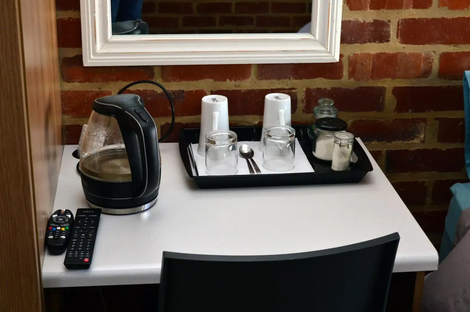 Superior Queen Room - single occupancy in Village Lodge Harrismith Superior Queen Room - single occupancy in Village Lodge Harrismith