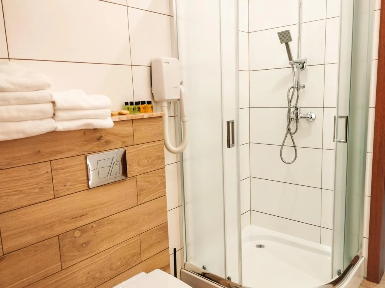 Shower in Willa STRITZKI