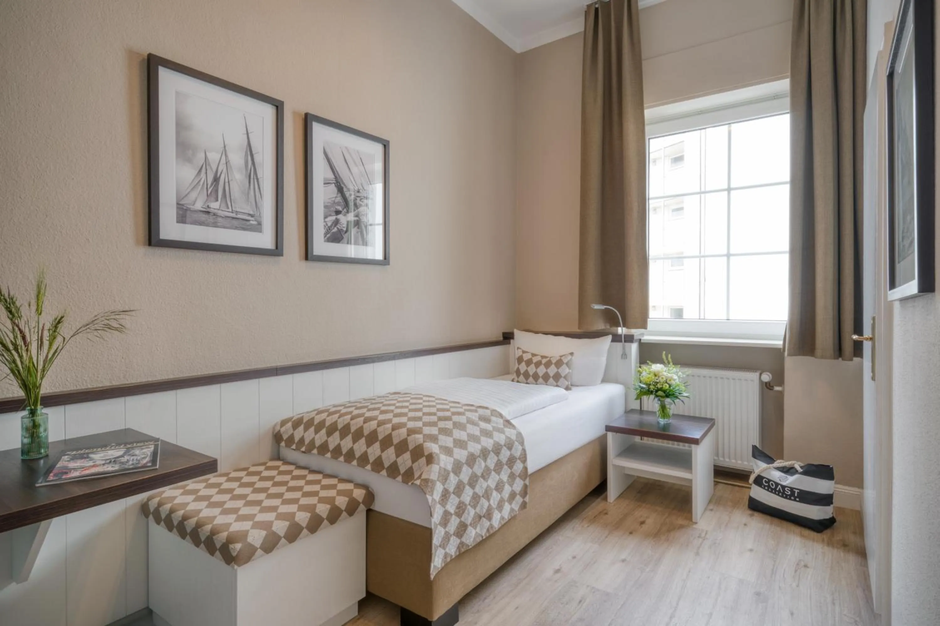 Bed in Hotel Strandschlösschen