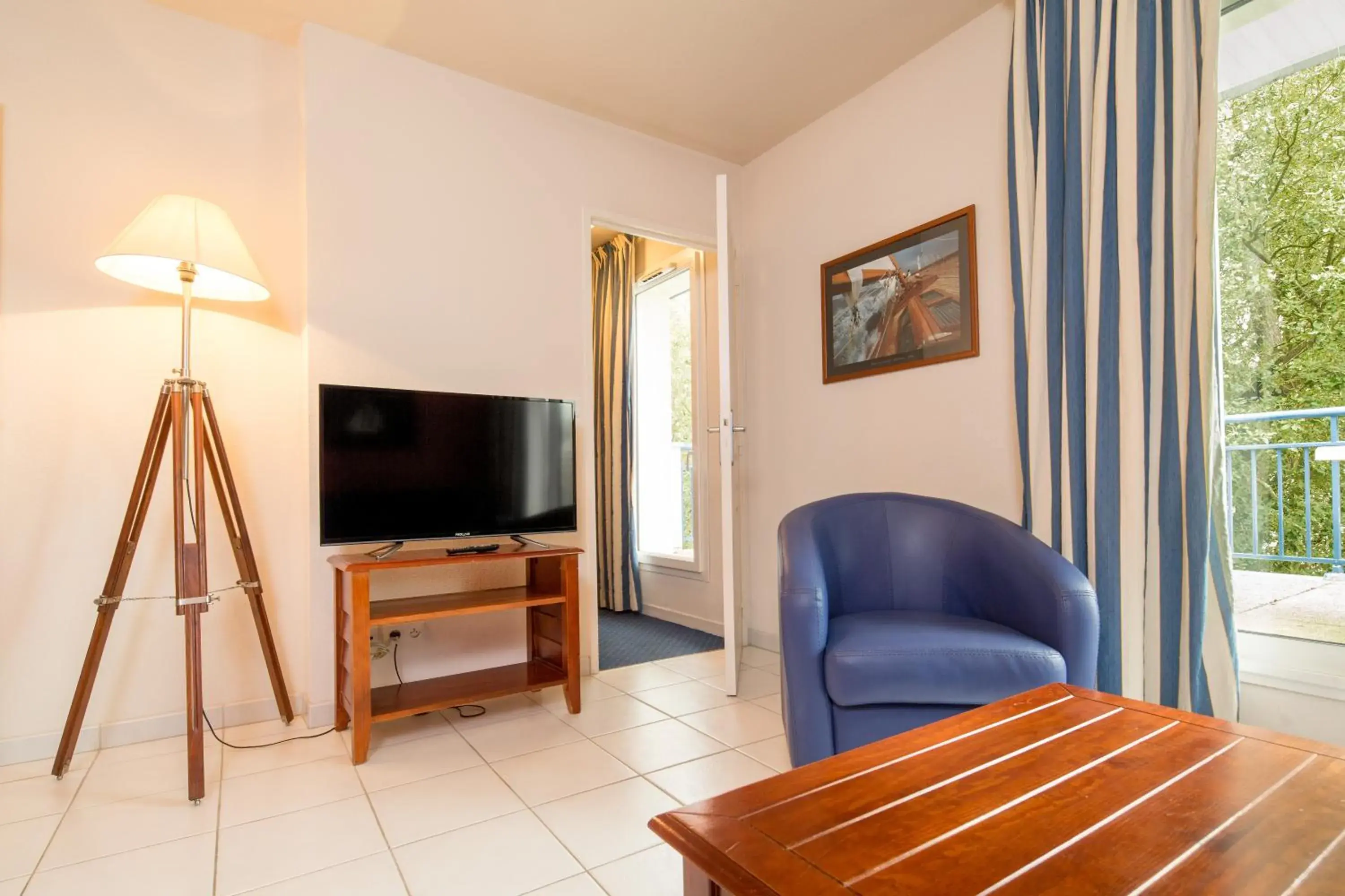 Duplex Apartment with 2 Bedrooms and 1 Alcove in Résidence Ker Juliette Duplex Apartment with 2 Bedrooms and 1 Alcove in Résidence Ker Juliette