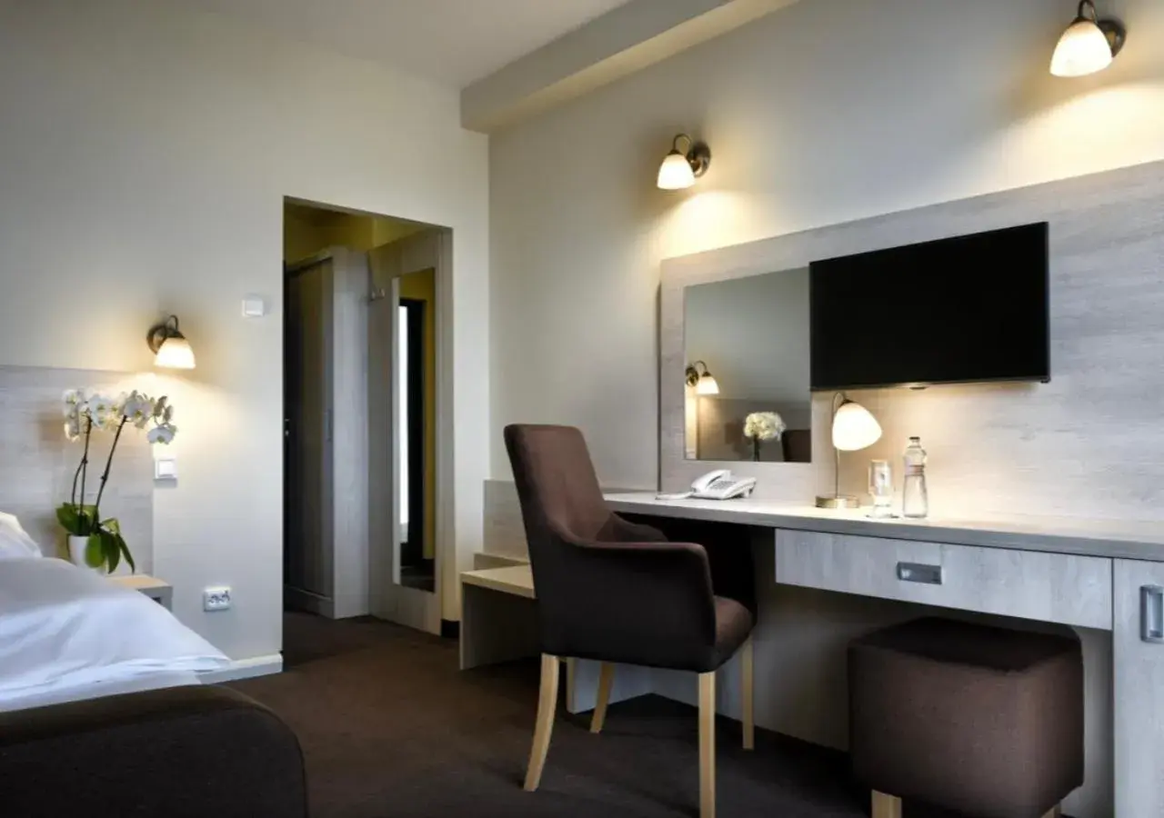 Single Room with free access to the pool in Hotel Magnólia Single Room with free access to the pool in Hotel Magnólia