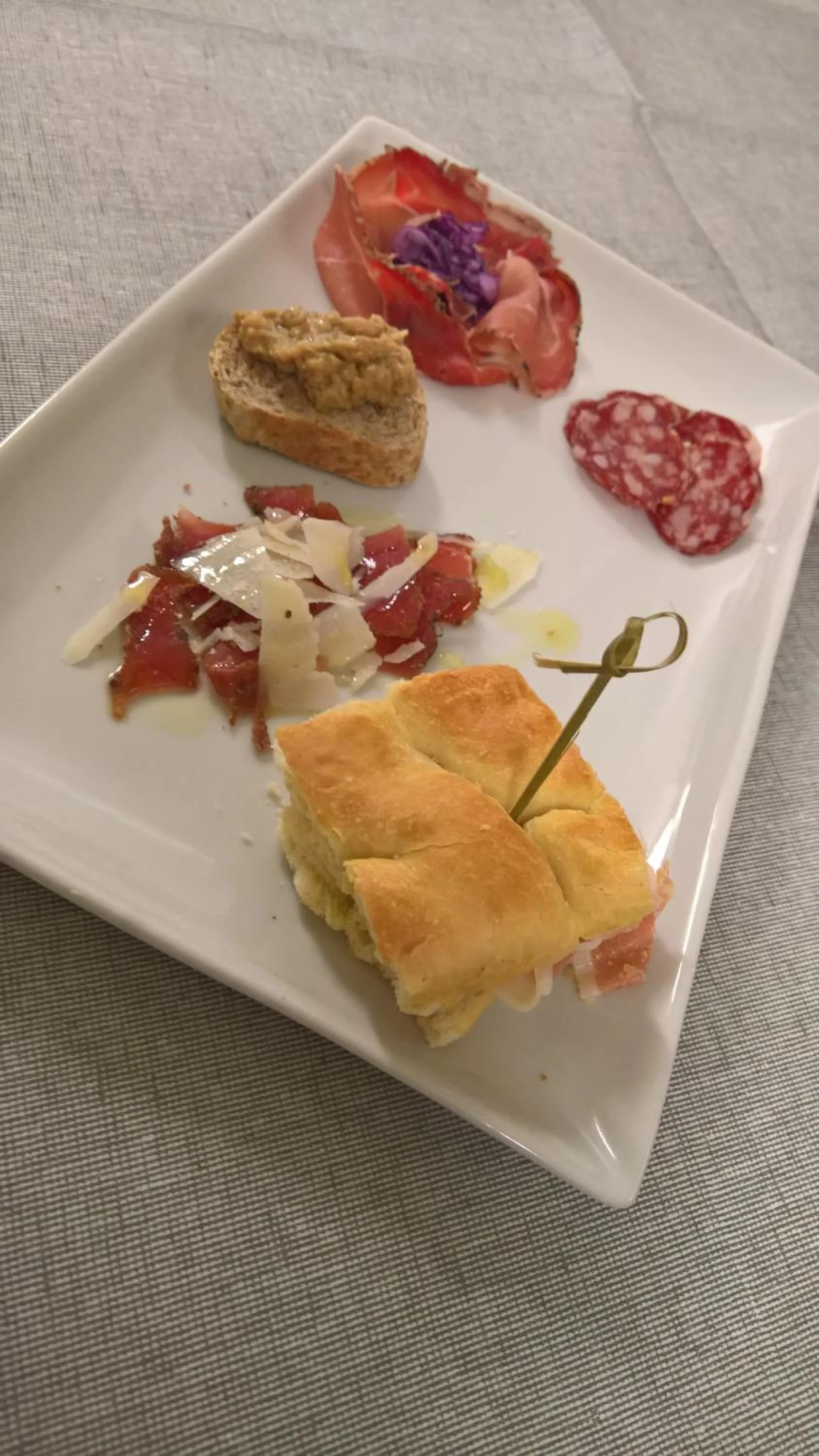 Food and drinks in Hotel Serenella