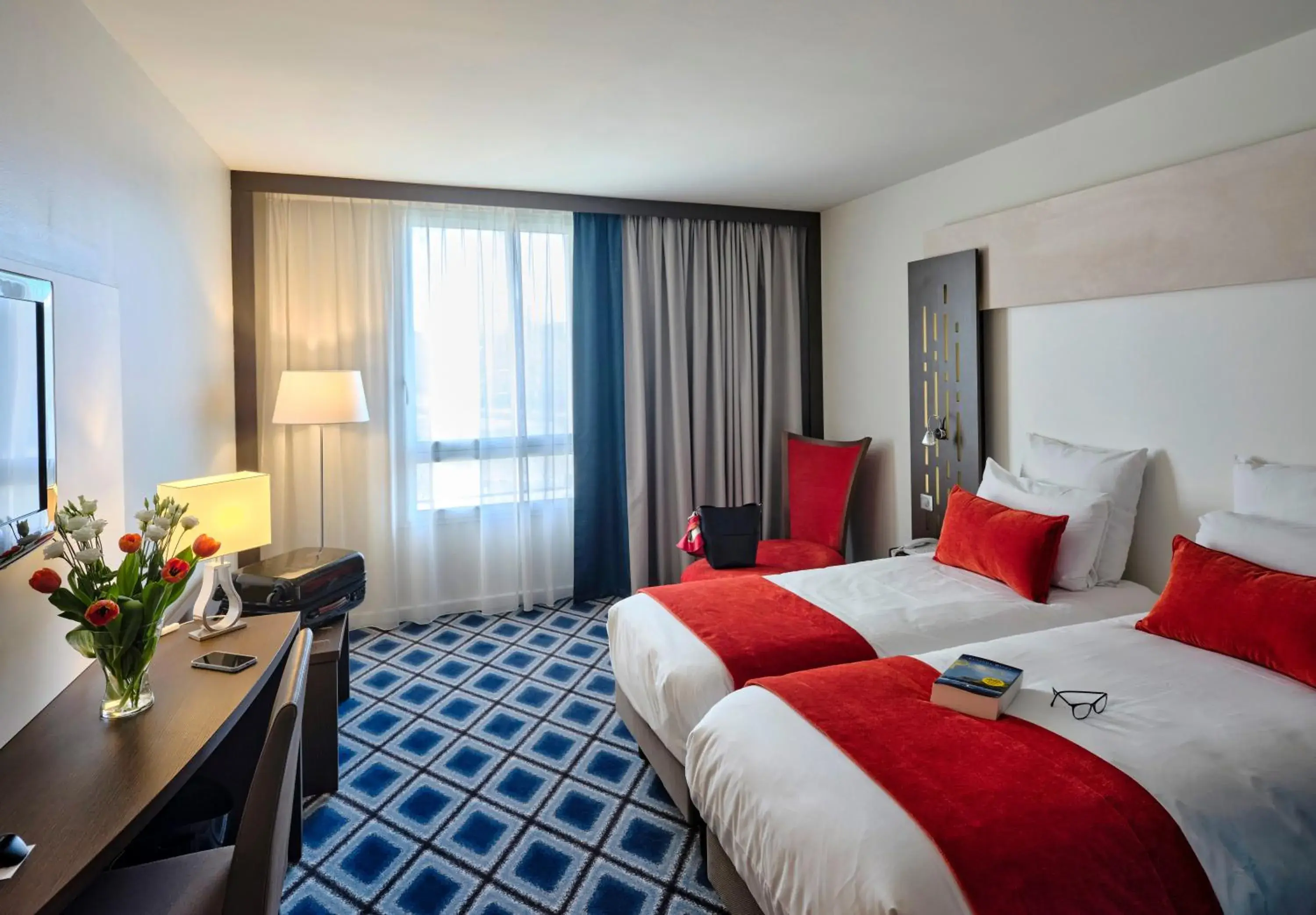 Superior Twin Room in Mercure Chartres Centre Cathedrale Superior Twin Room in Mercure Chartres Centre Cathedrale