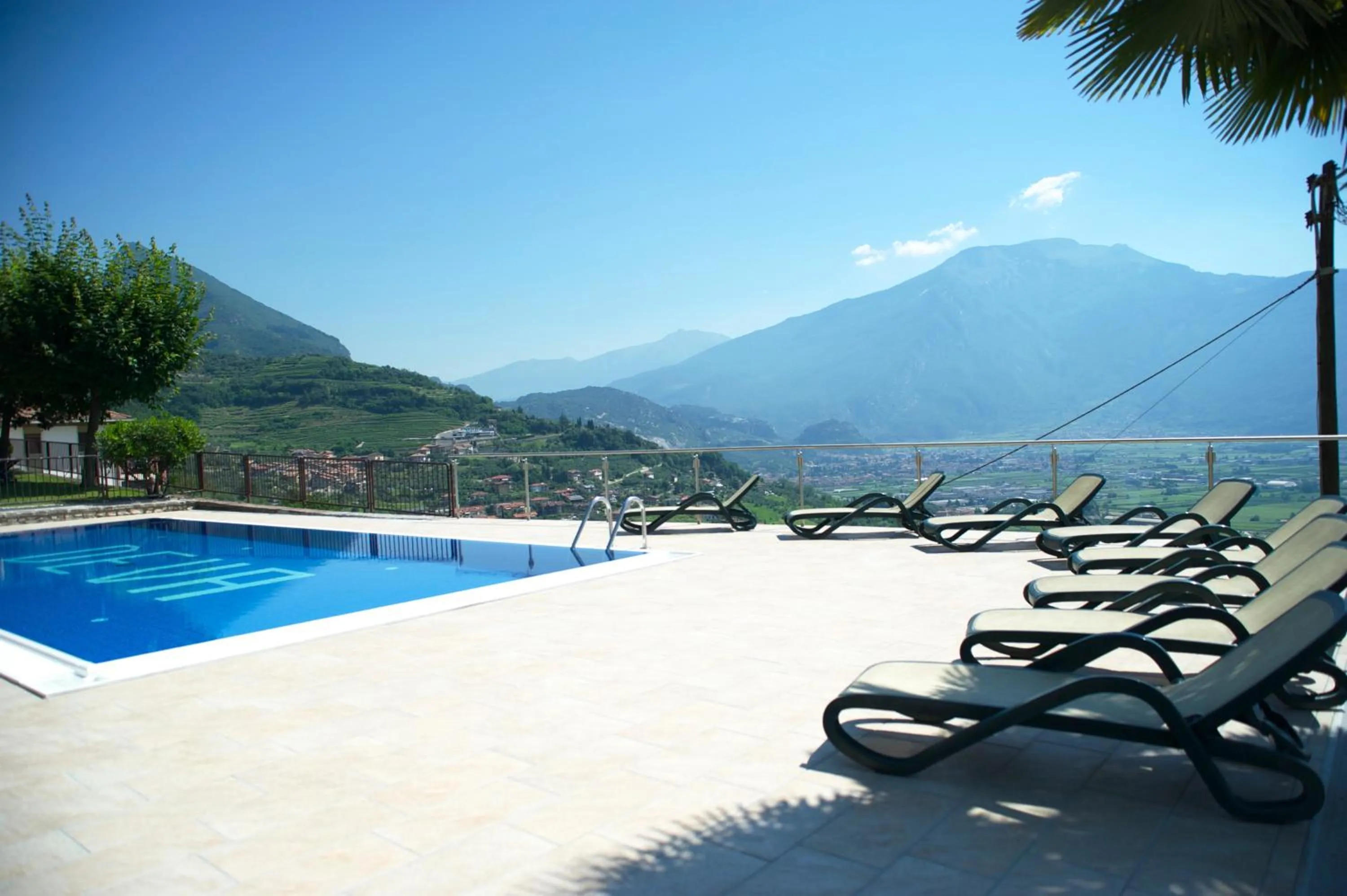 Swimming pool in Hotel Deva