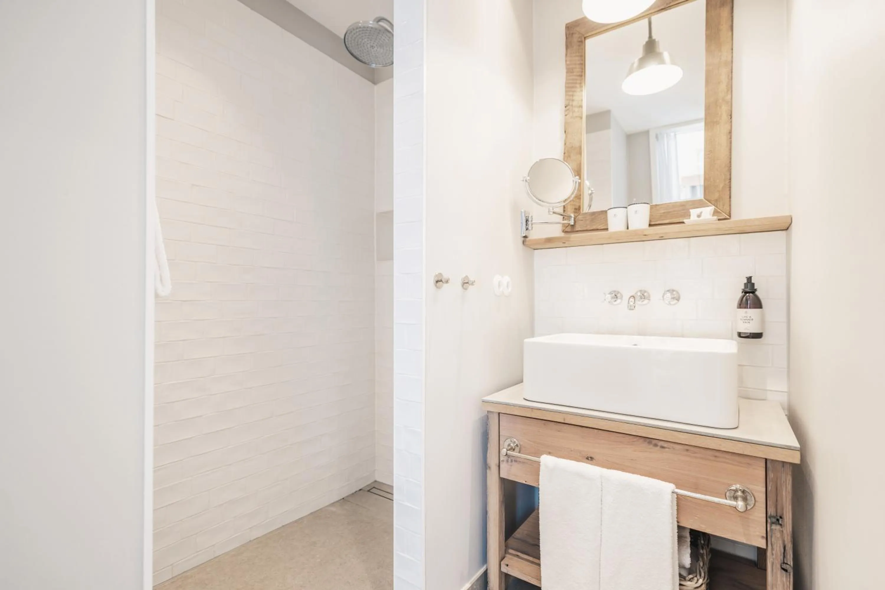 Bathroom in The Cozy Hotel & Lofts Timmendorfer Strand