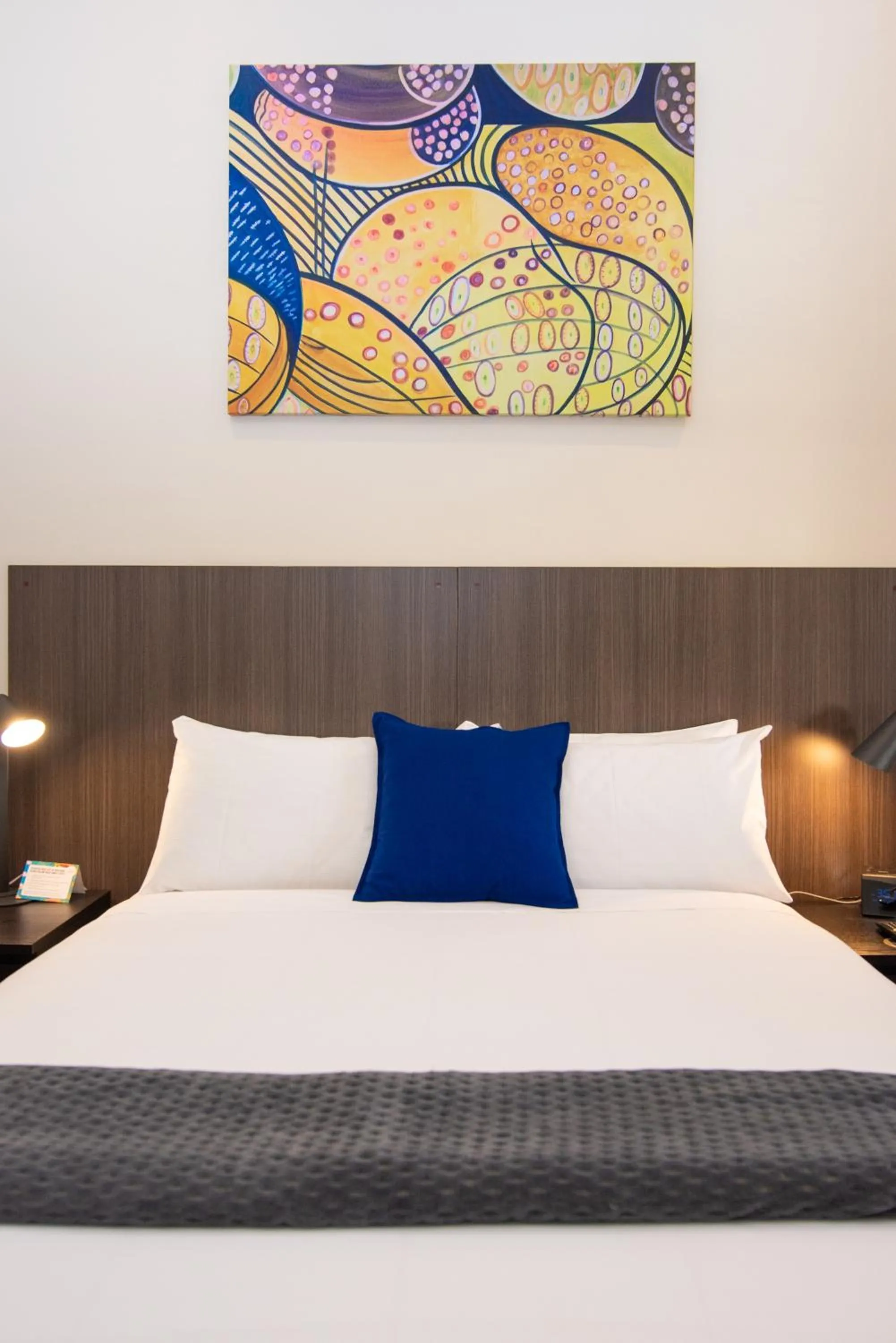 Bed in The Mile End Hotel