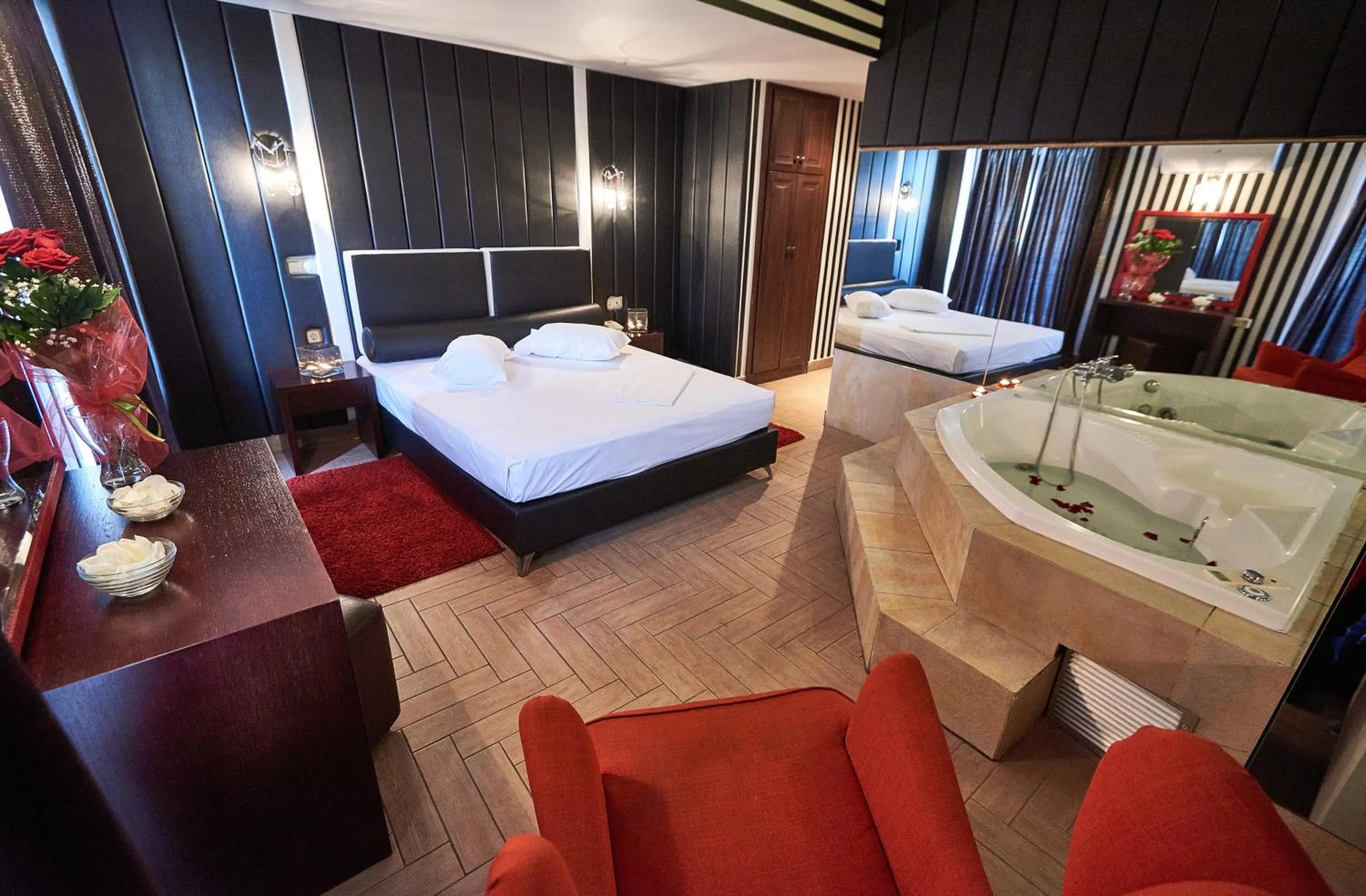 TV and multimedia, Bed in Atlantic Hotel