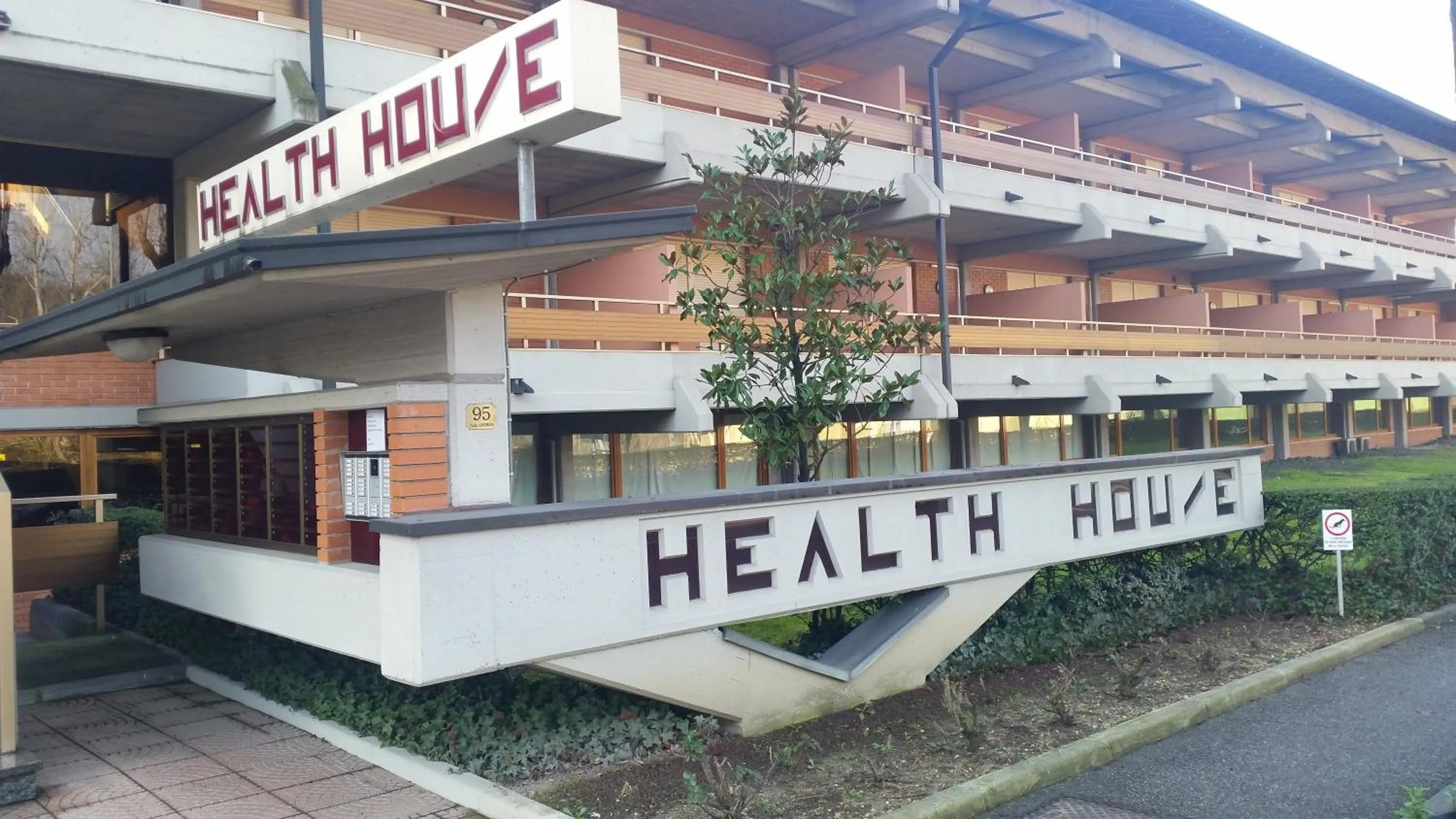 Property building in Residence Hotel Health House