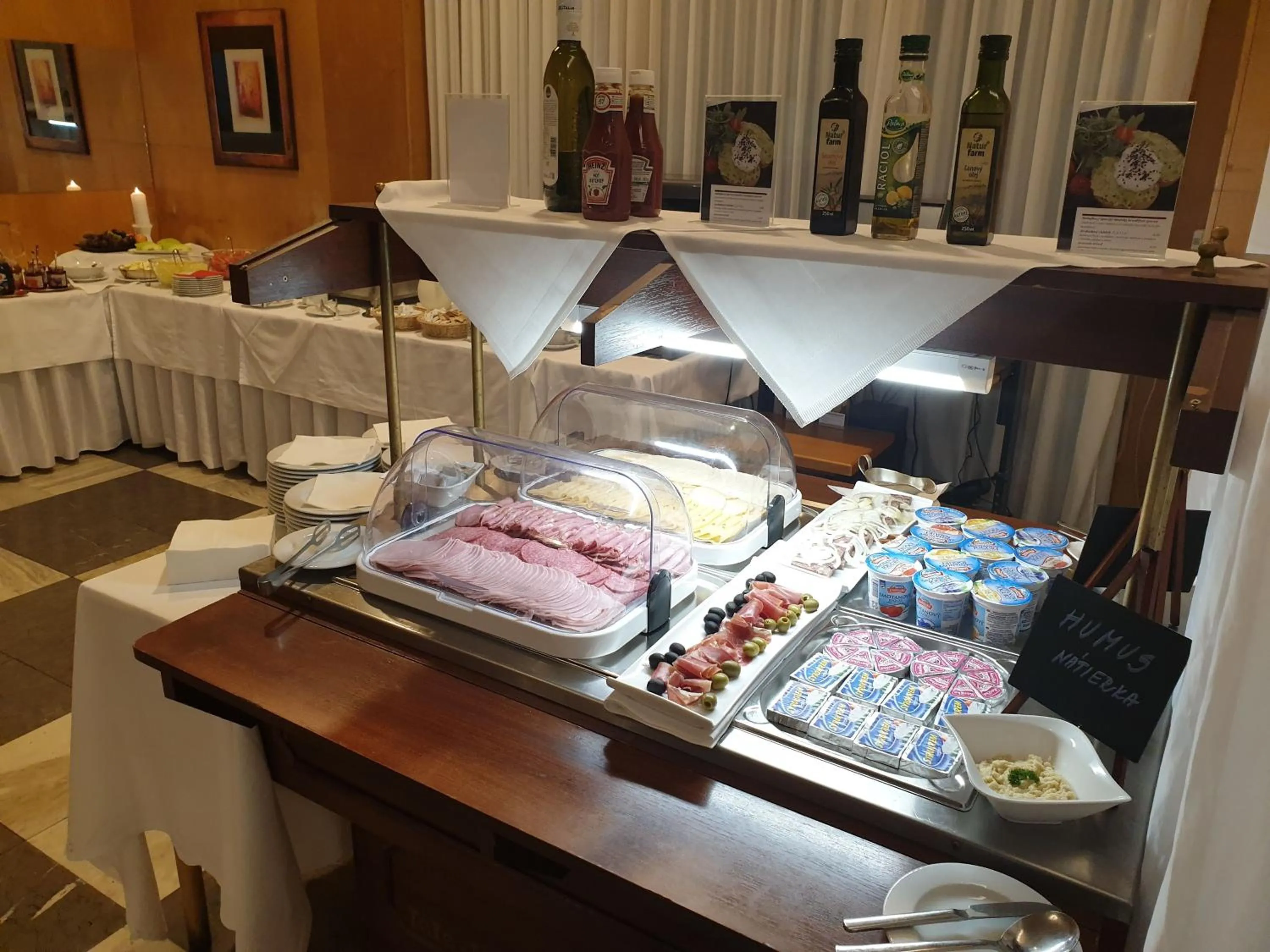Buffet breakfast in Hotel Polana
