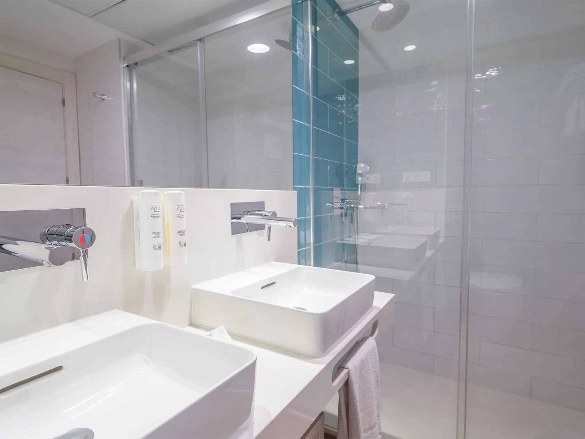 Shower in Spirit Hotel Benalmadena Beach