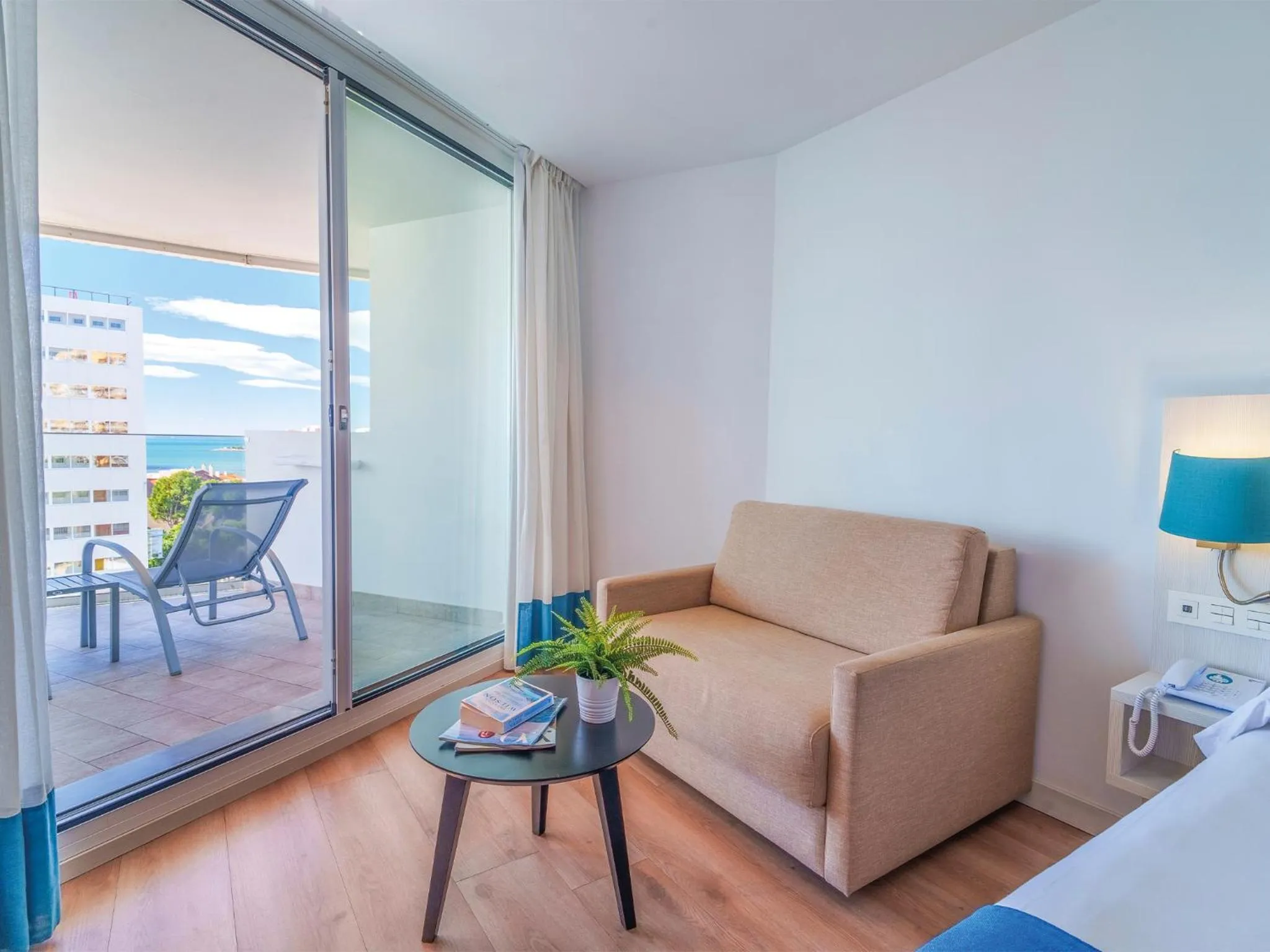 Sea view, Bed in Spirit Hotel Benalmadena Beach