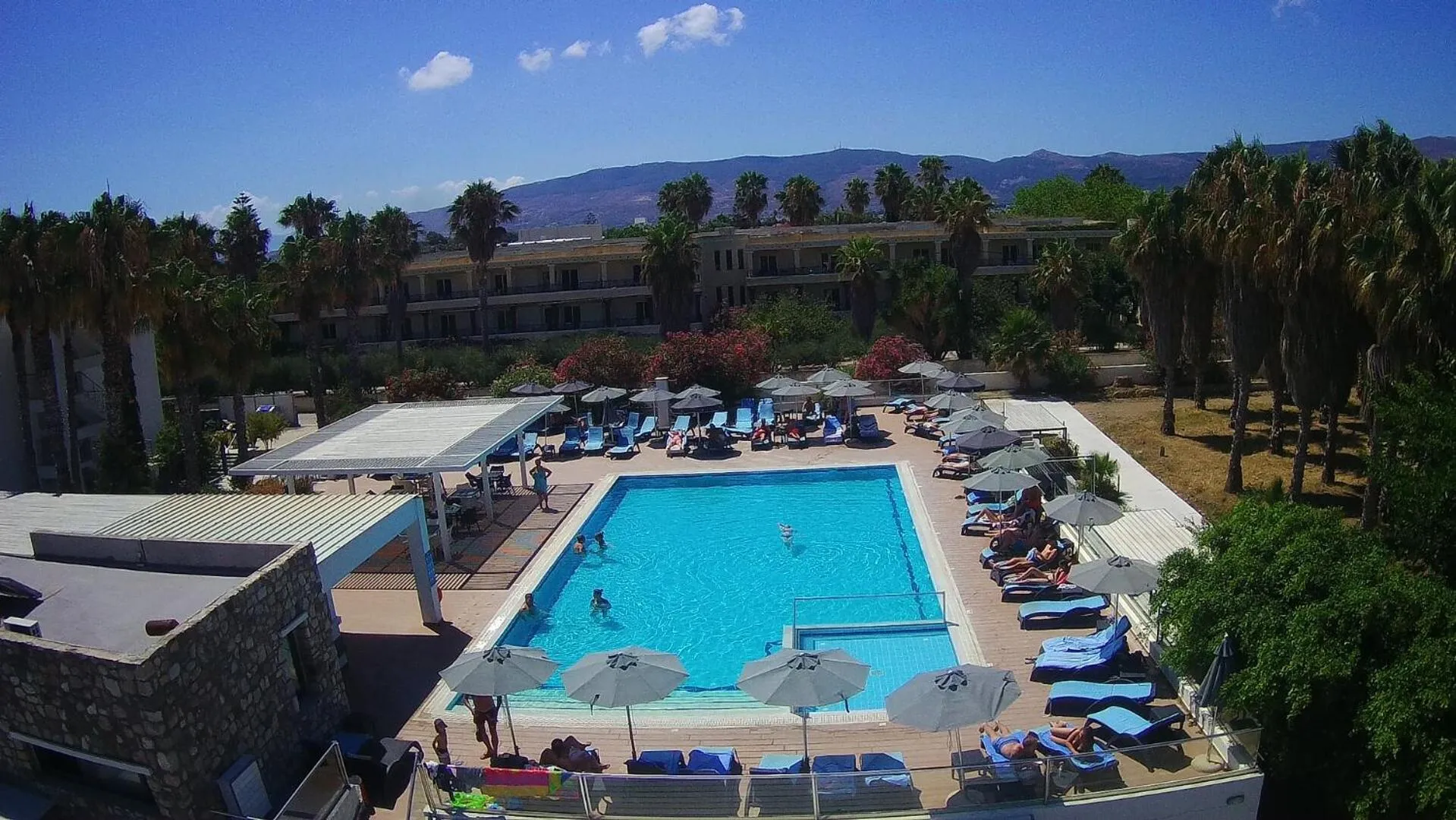 Property building in Cosmopolitan Hotel