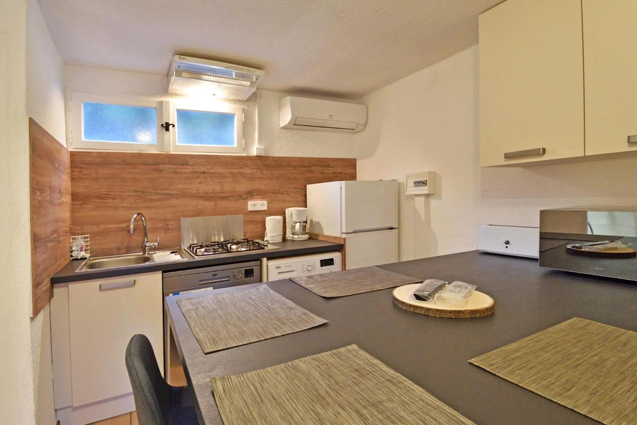 Property building in Bungalows Du Maquis