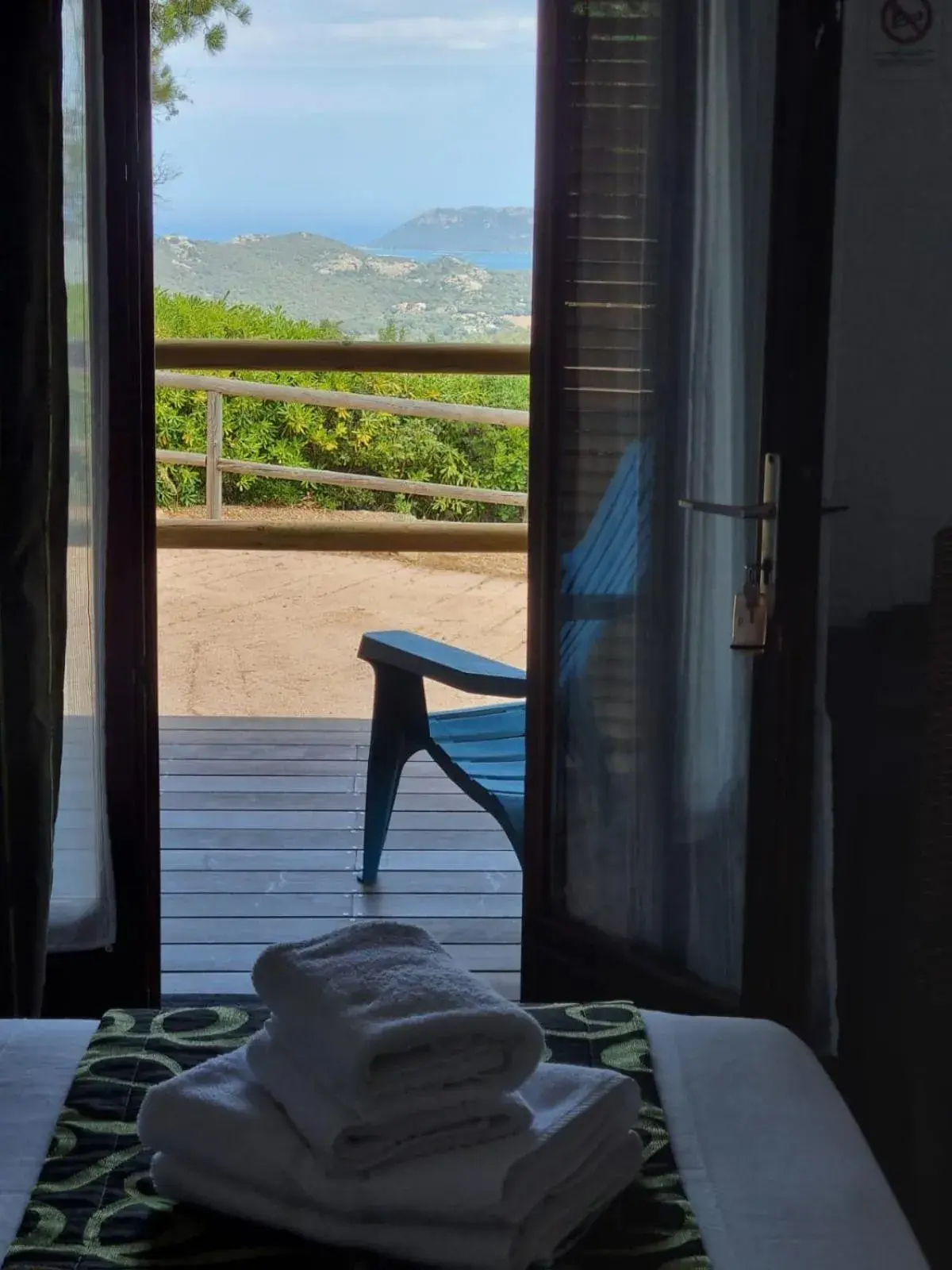 Twin Room in Bungalows Du Maquis Twin Room in Bungalows Du Maquis