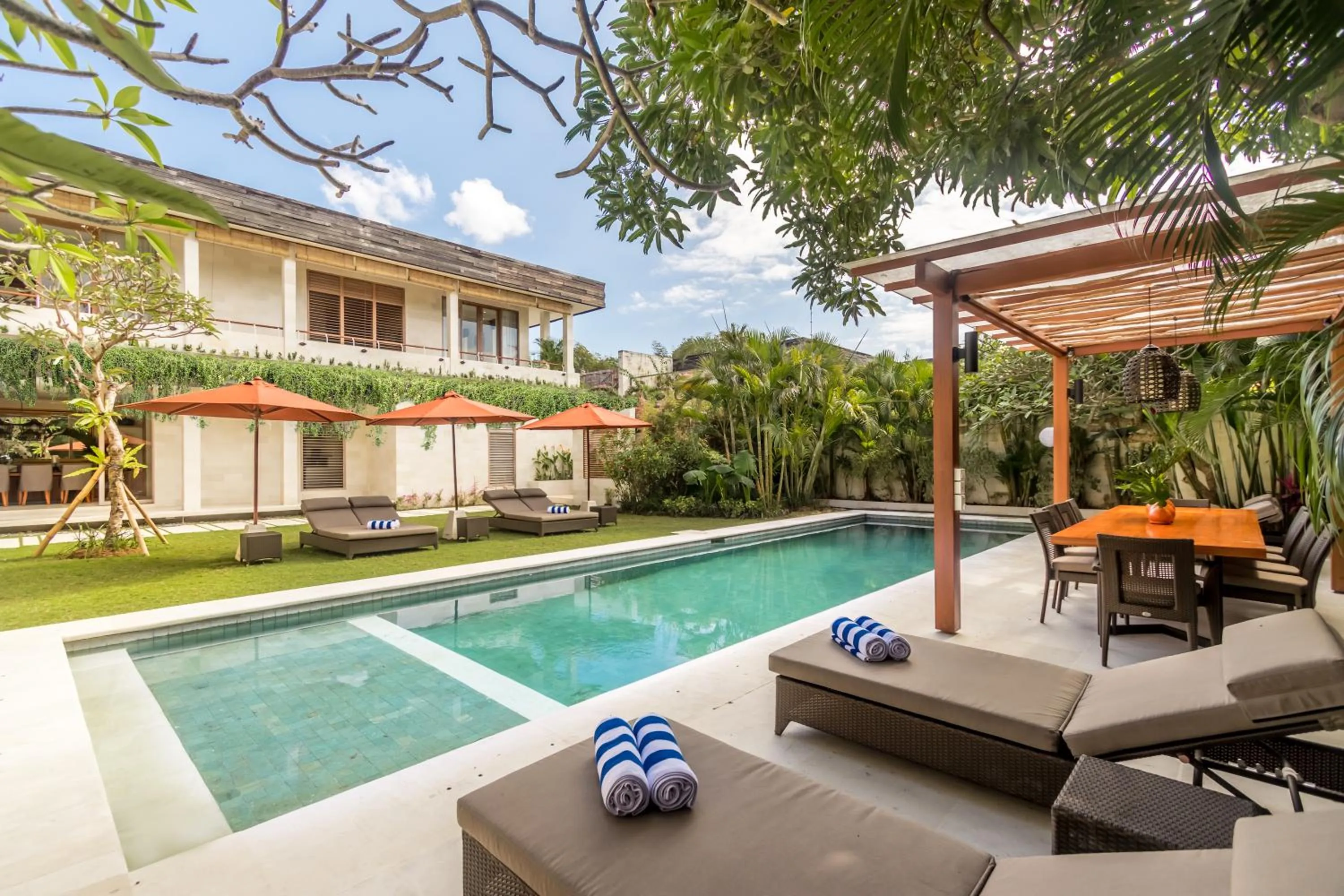 Swimming pool in Villa Seriska Jimbaran