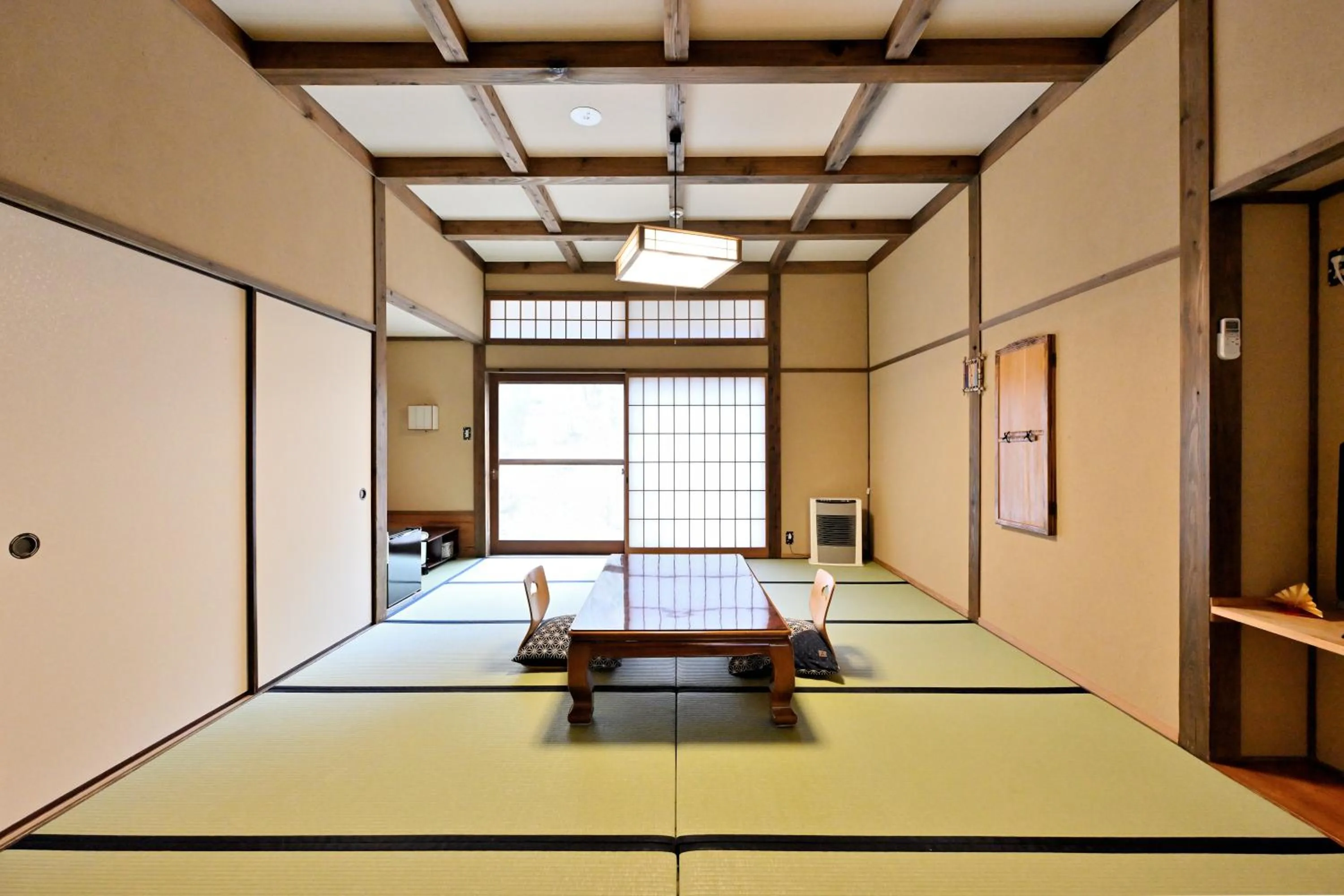 Photo of the whole room in Shikinosato Hanamura