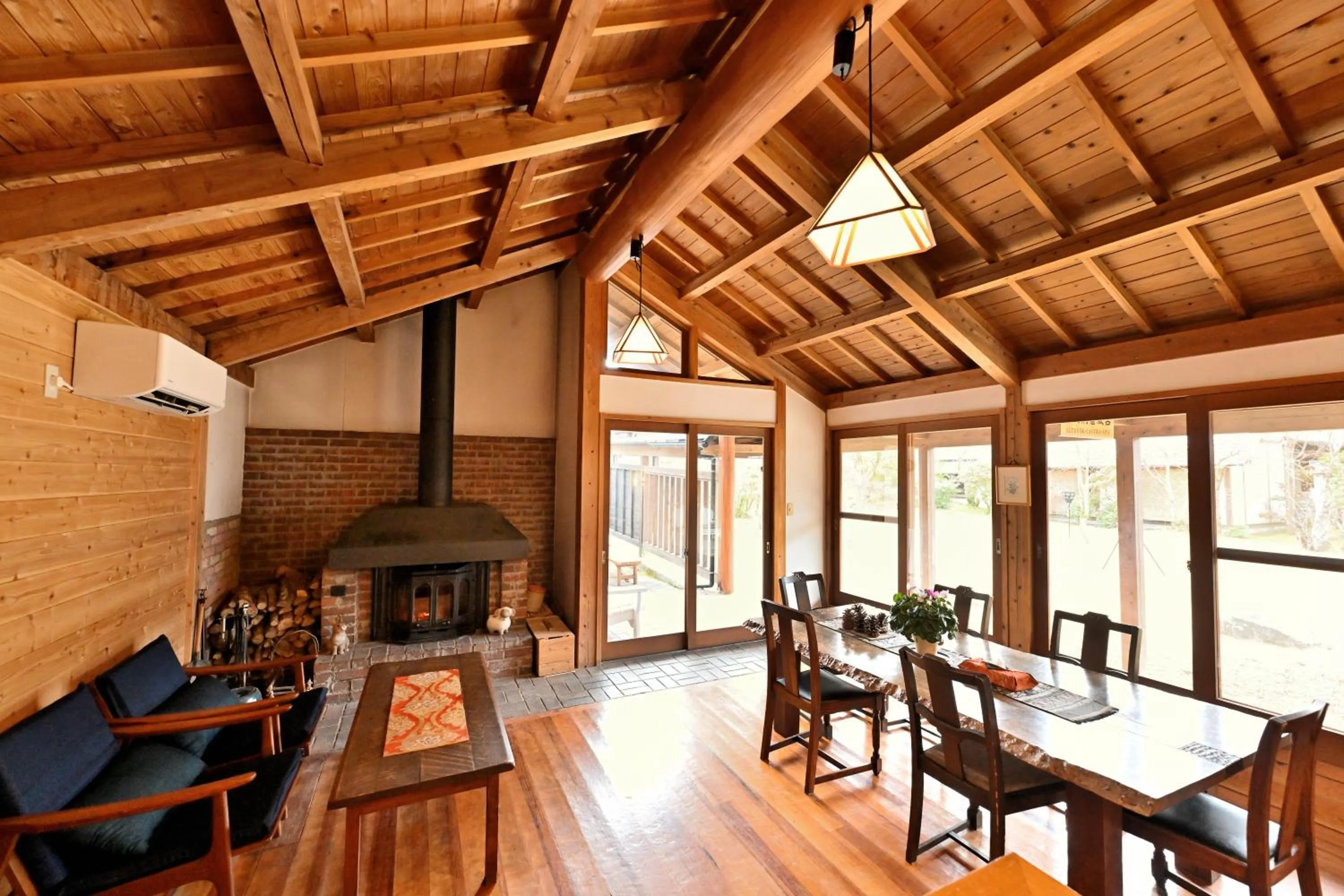 Library in Shikinosato Hanamura