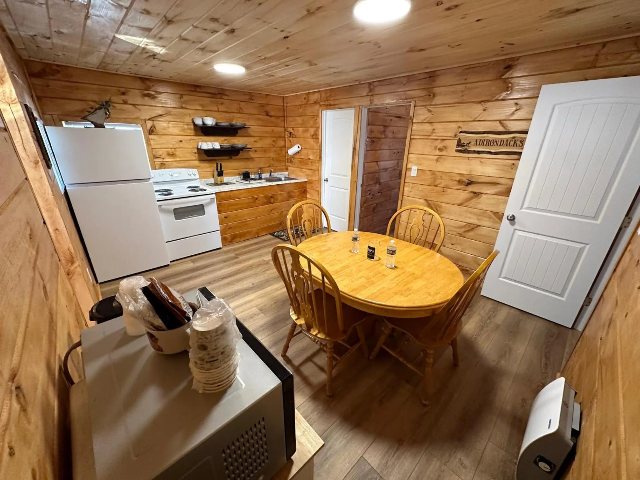 Kitchen or kitchenette in Rowe's Adirondack Cabins of Schroon Lake