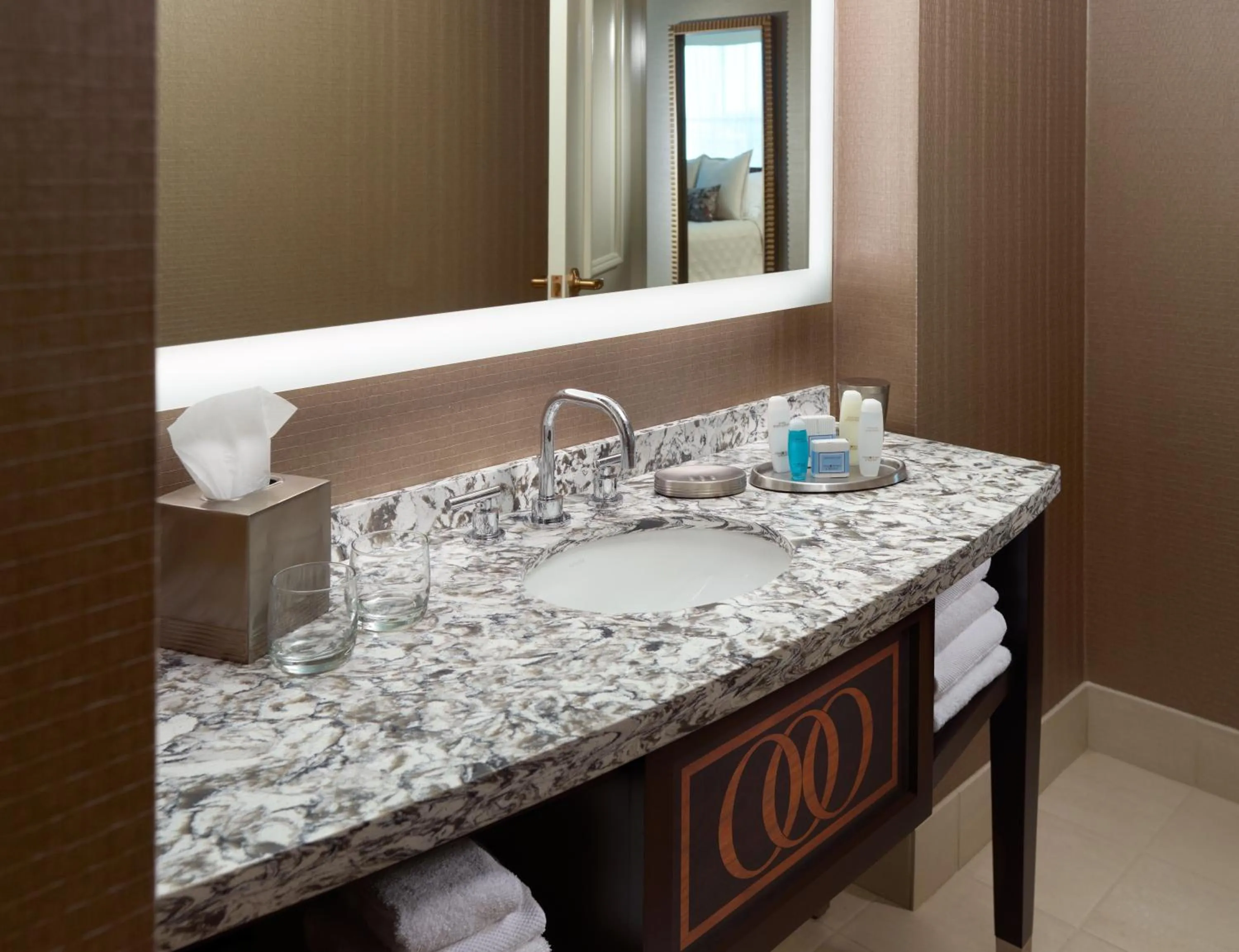 Premier Room - 2 Double Beds in Omni Providence