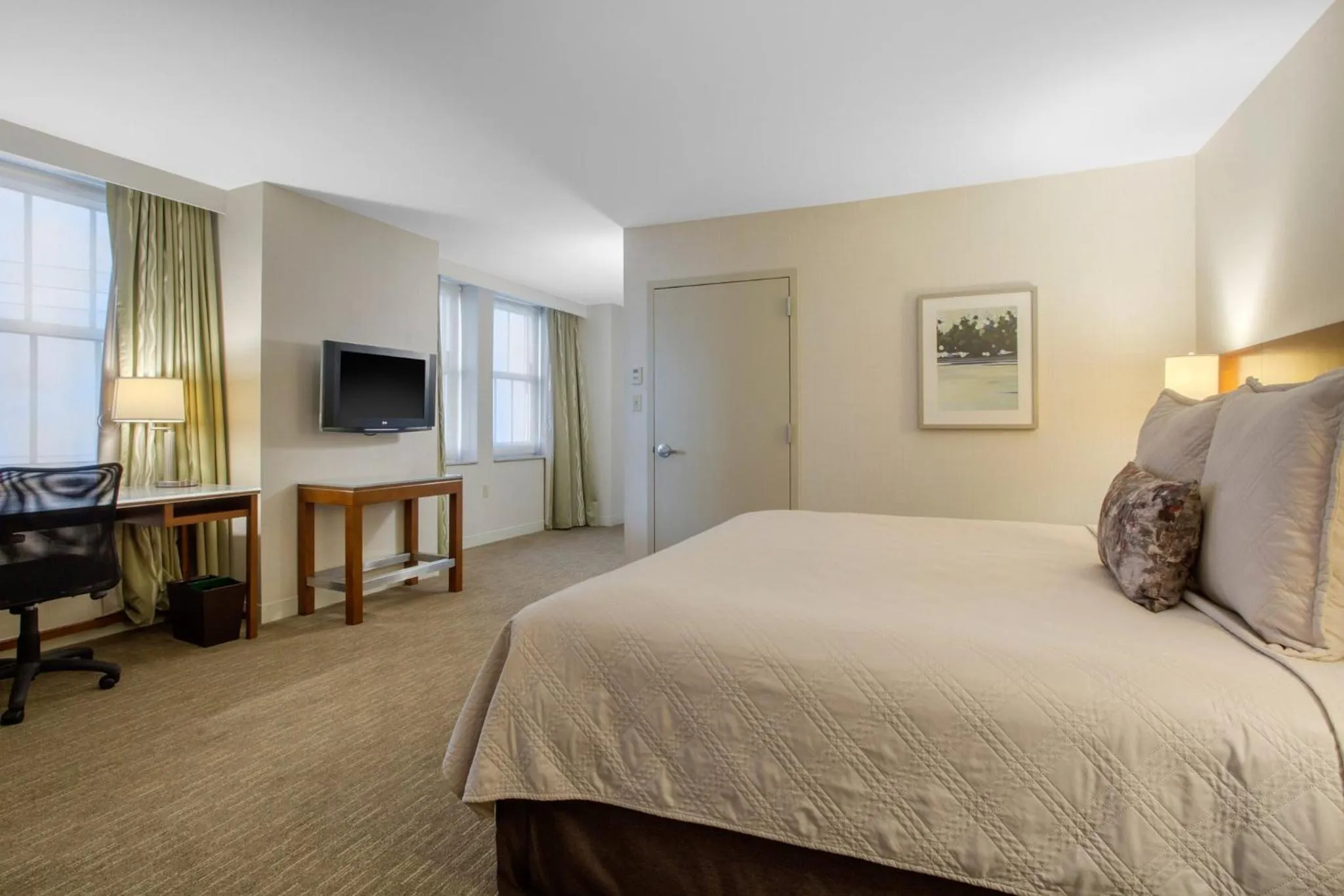 Bedroom, Bed in Omni Providence