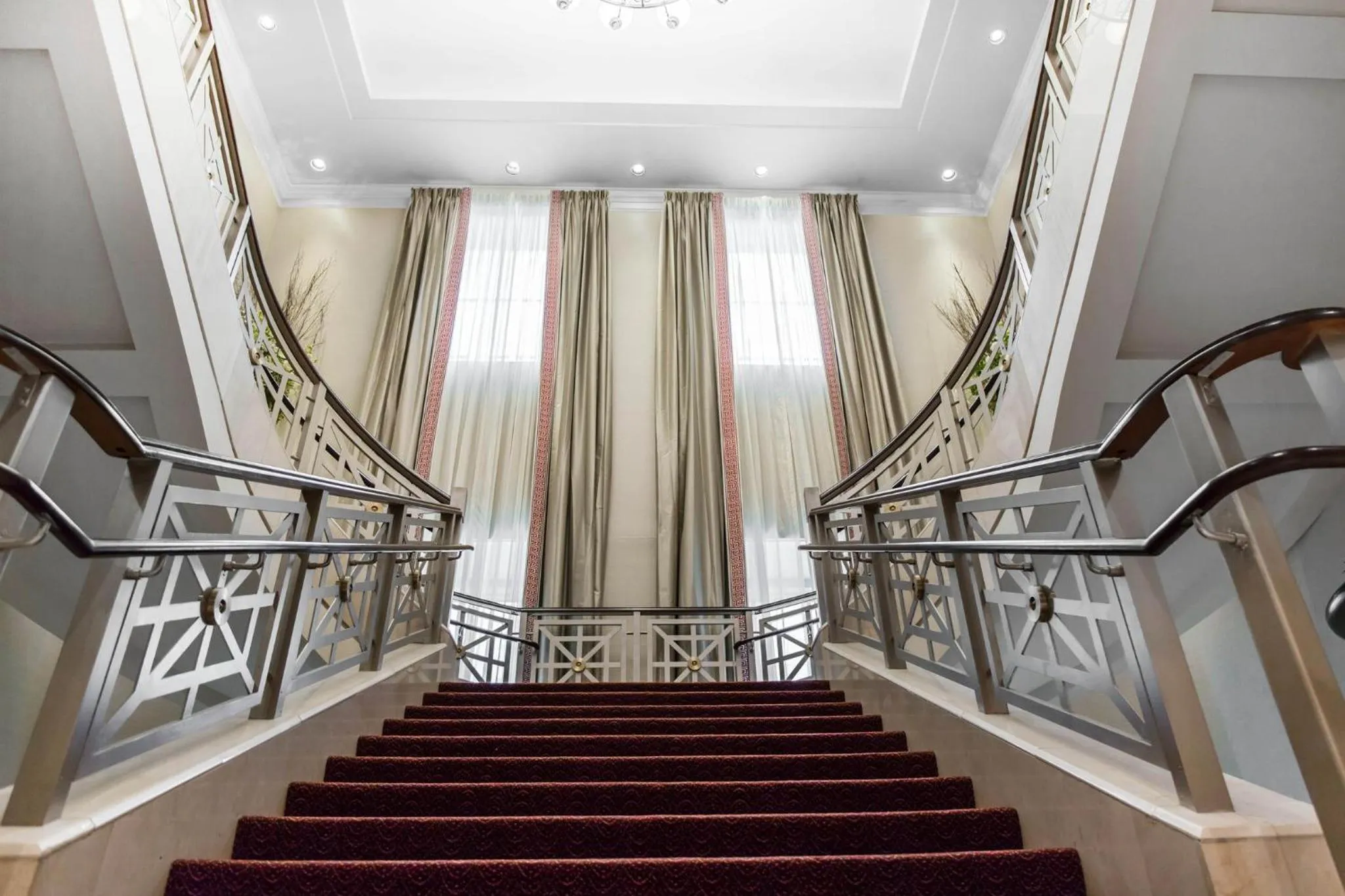 Lobby or reception in Omni Providence