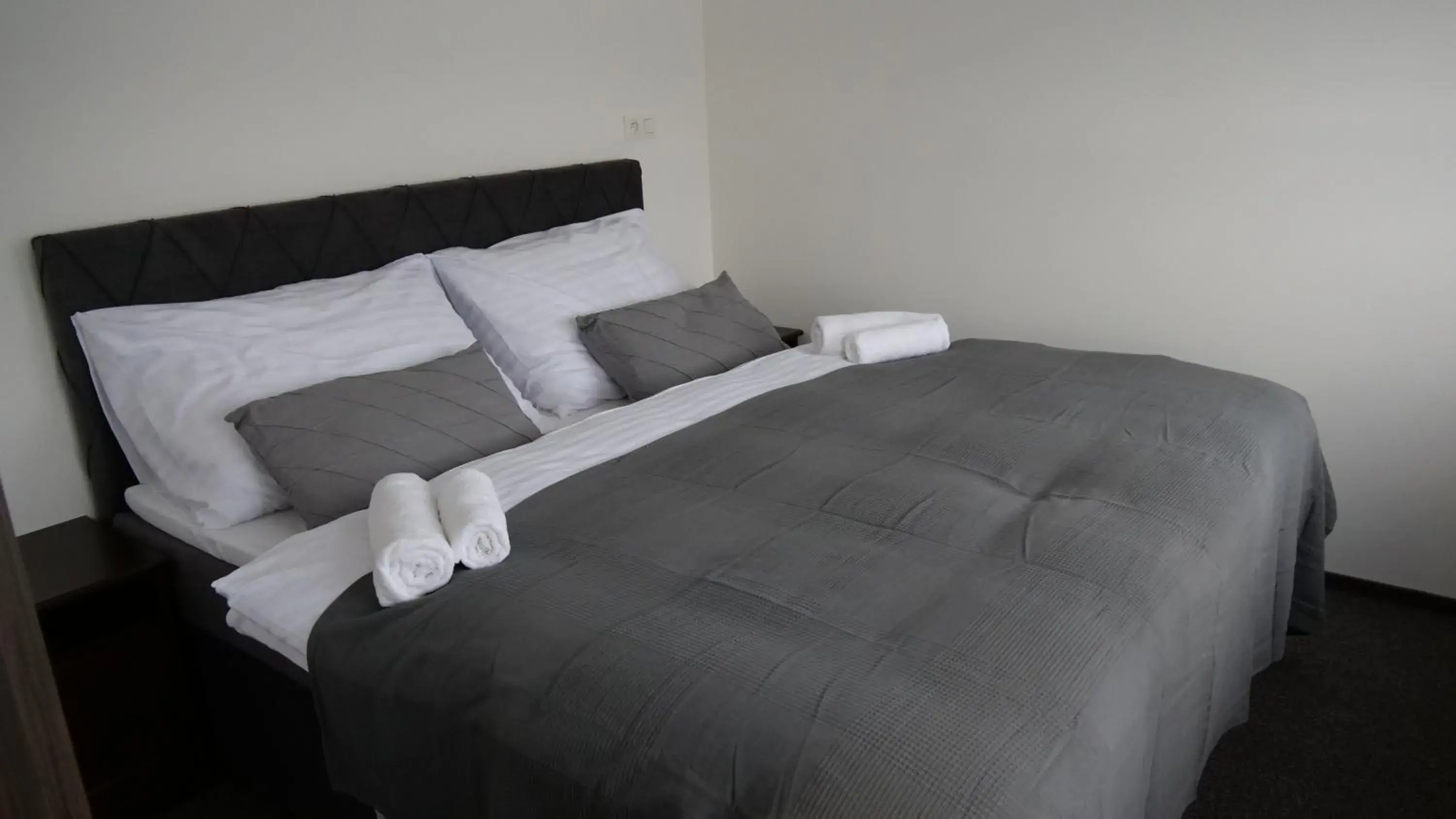 One-Bedroom Apartment in Botel Gracia One-Bedroom Apartment in Botel Gracia