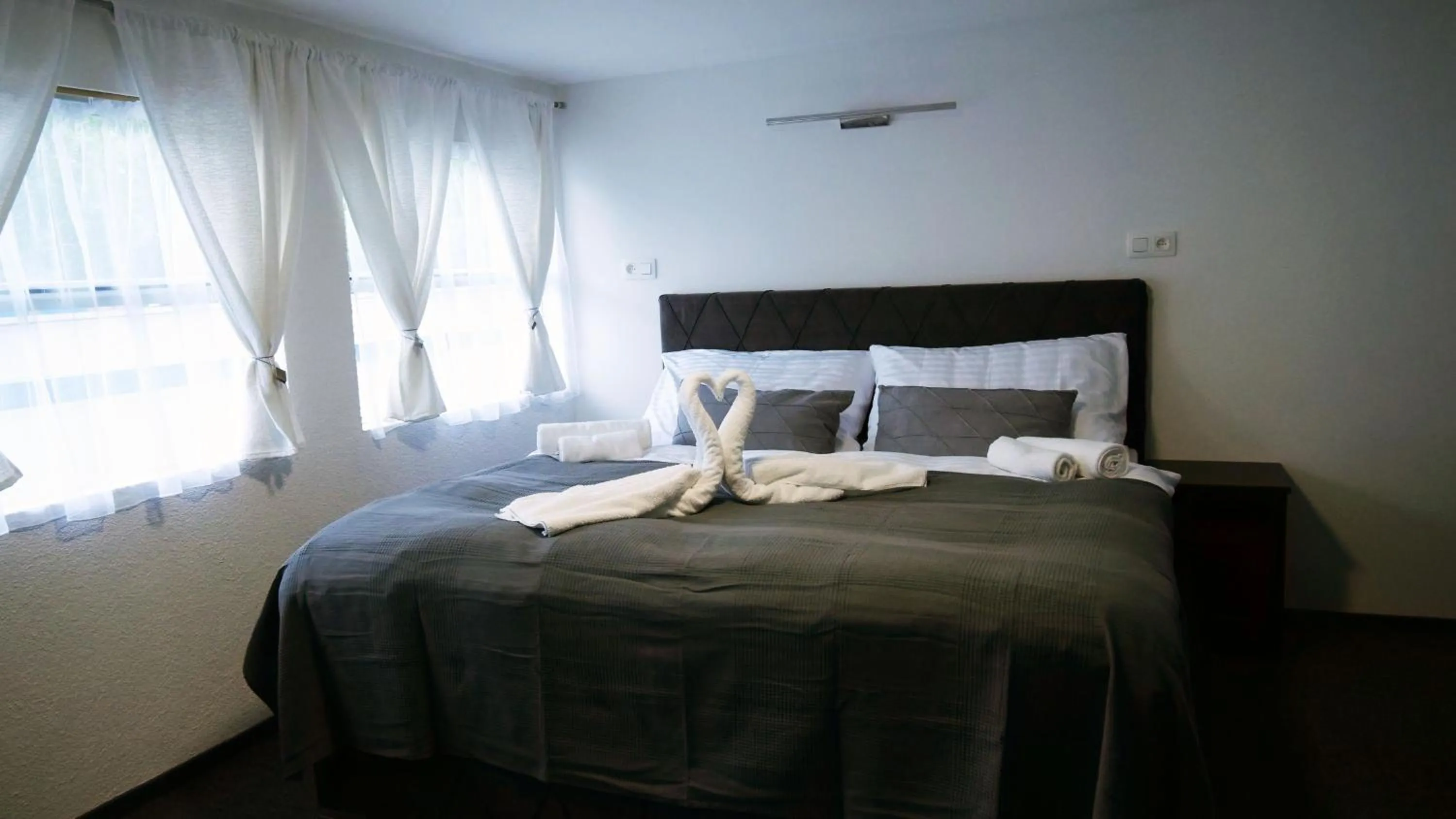 Photo of the whole room, Bed in Botel Gracia