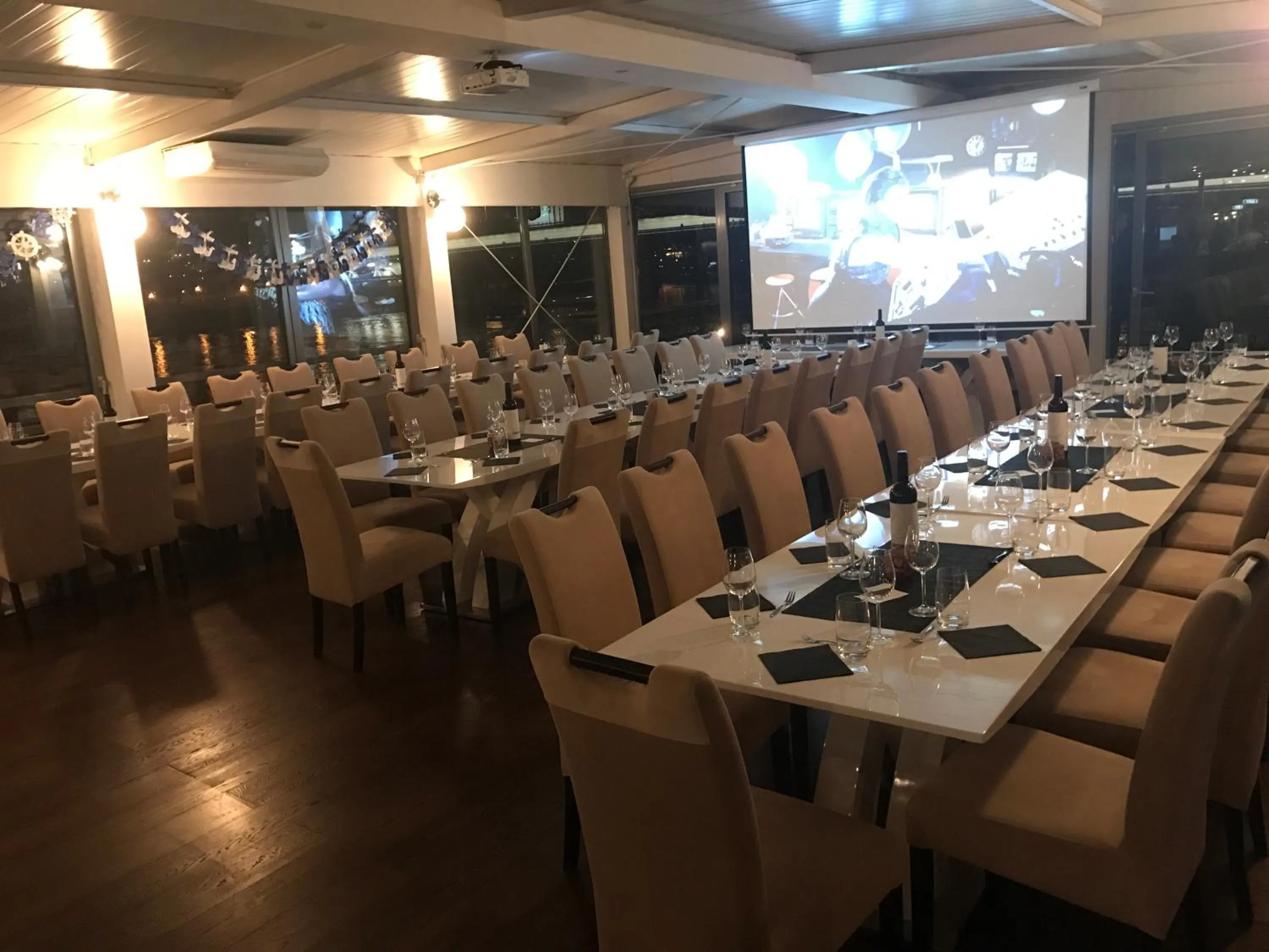 Banquet/Function facilities in Botel Gracia