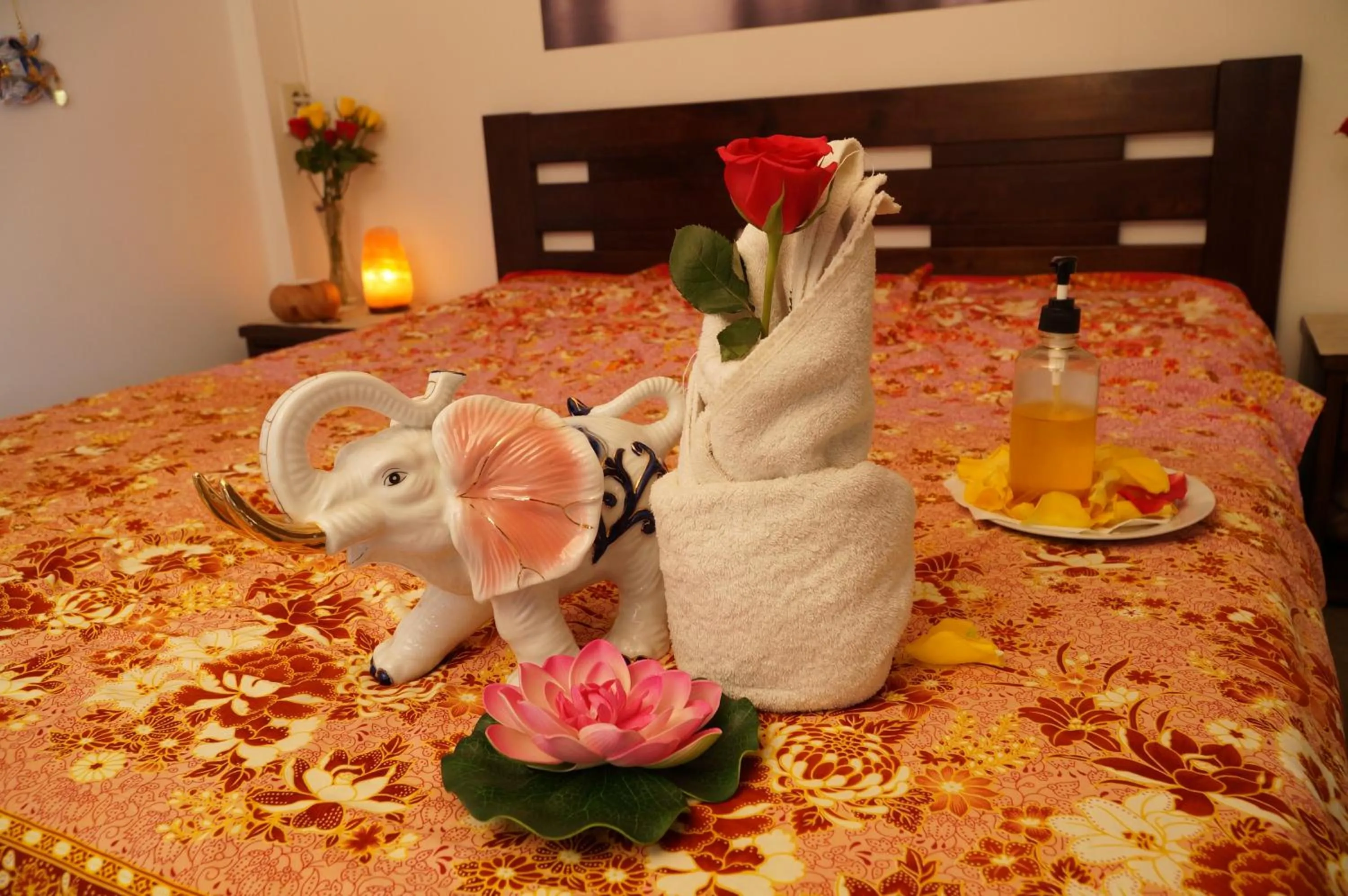 Massage, Bed in Botel Gracia