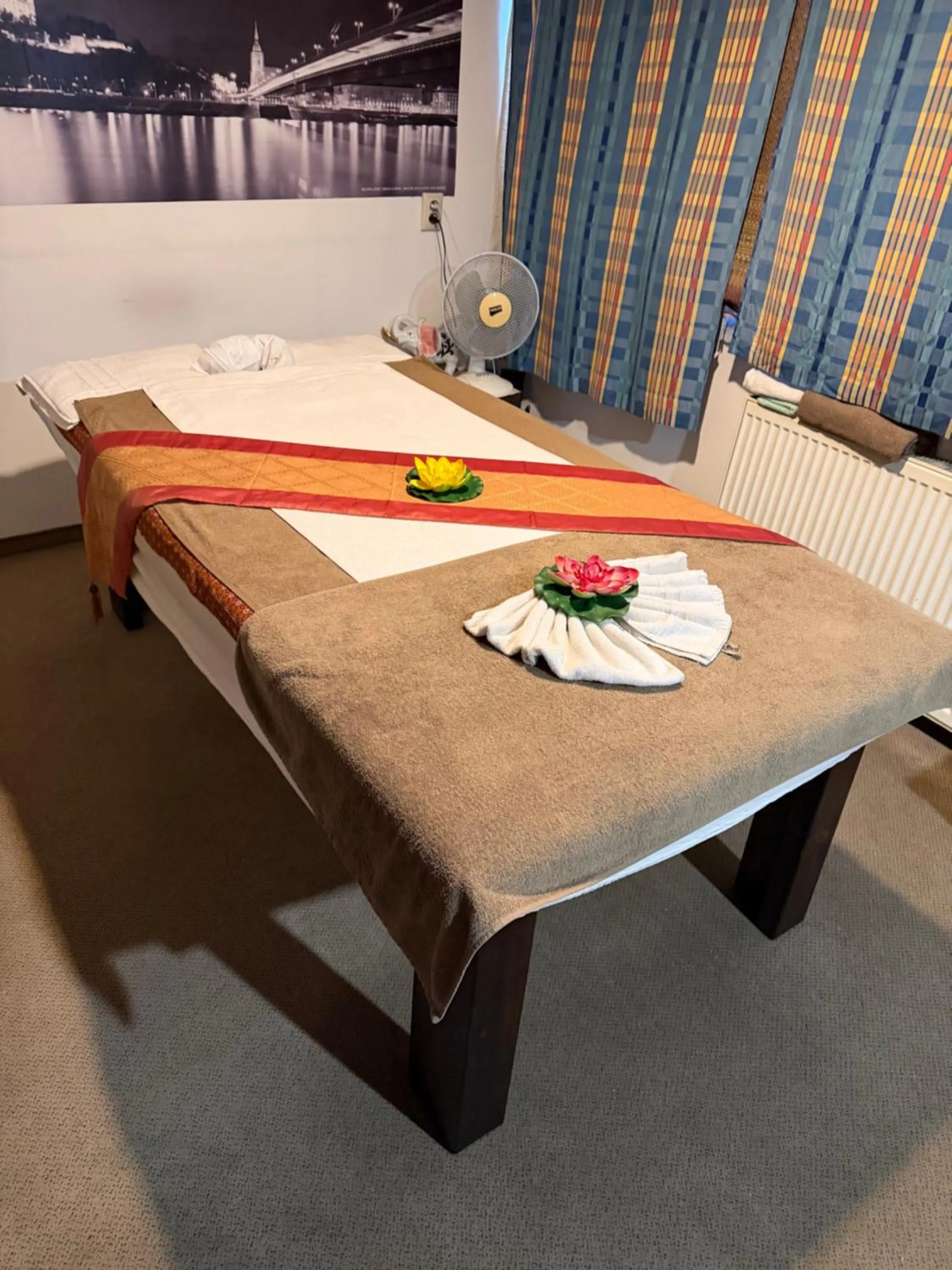 Massage, Bed in Botel Gracia