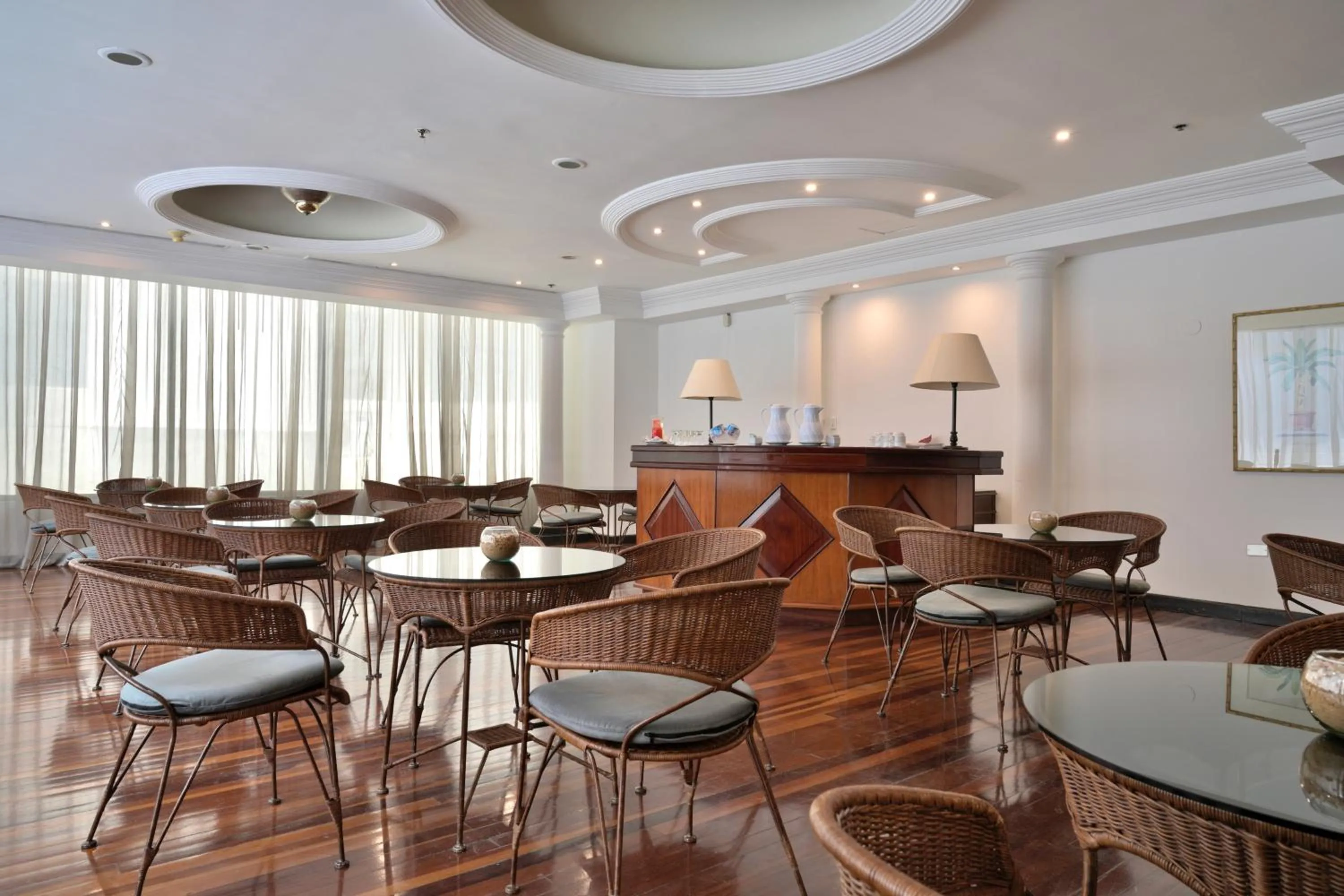 Lounge or bar in Meliá Caracas