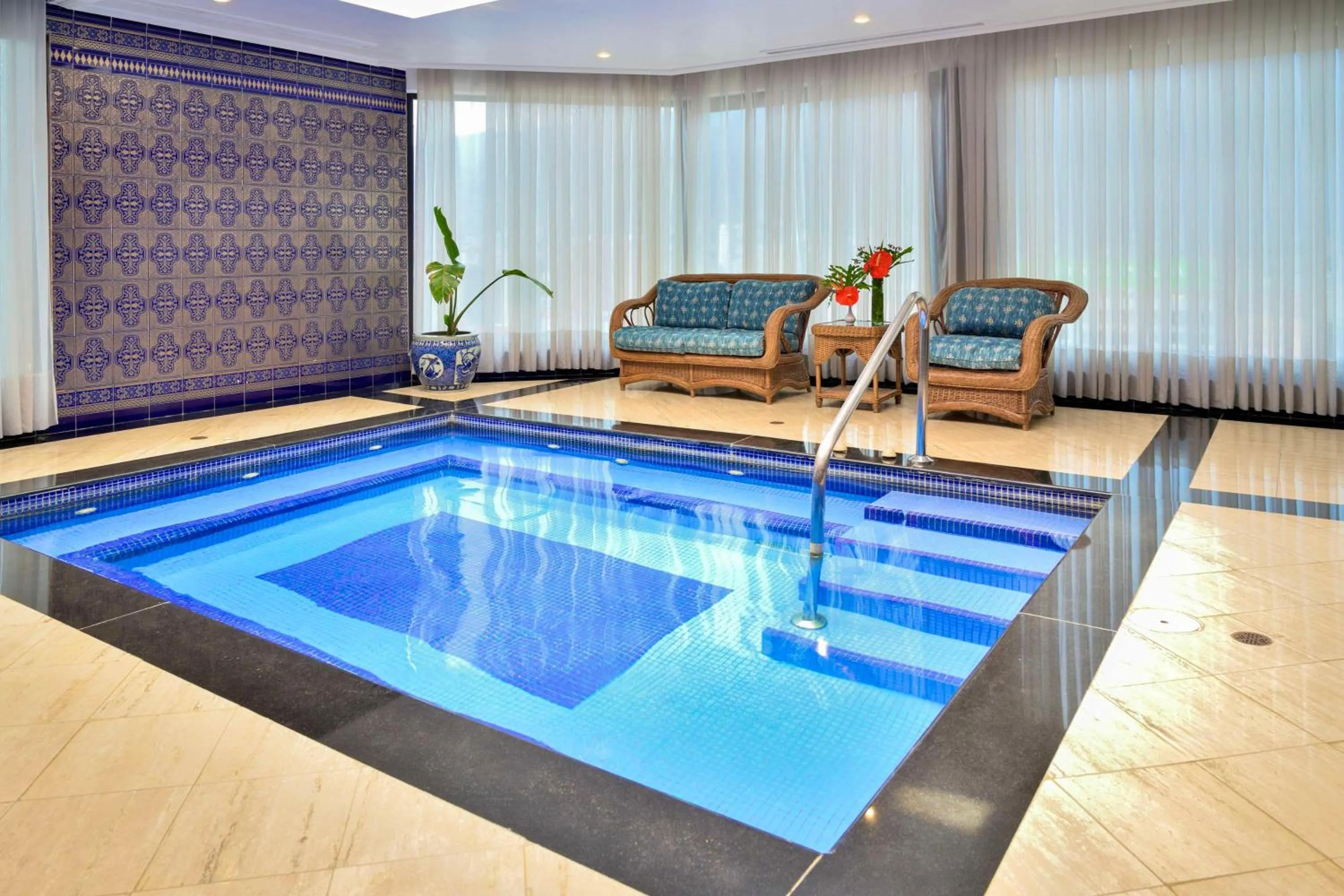 Photo of the whole room in Meliá Caracas