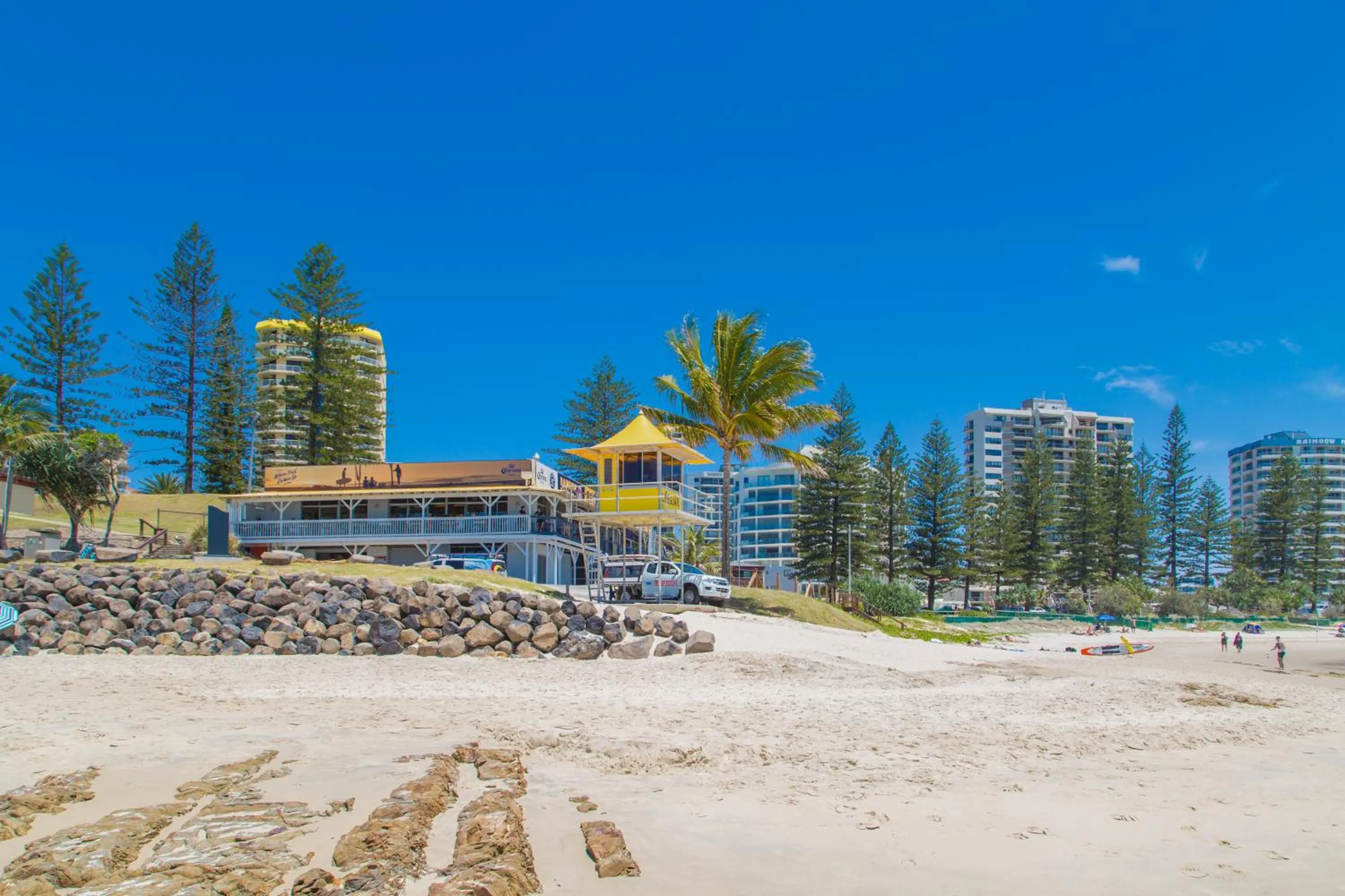 Columbia Beachfront Apartments on Rainbow Bay