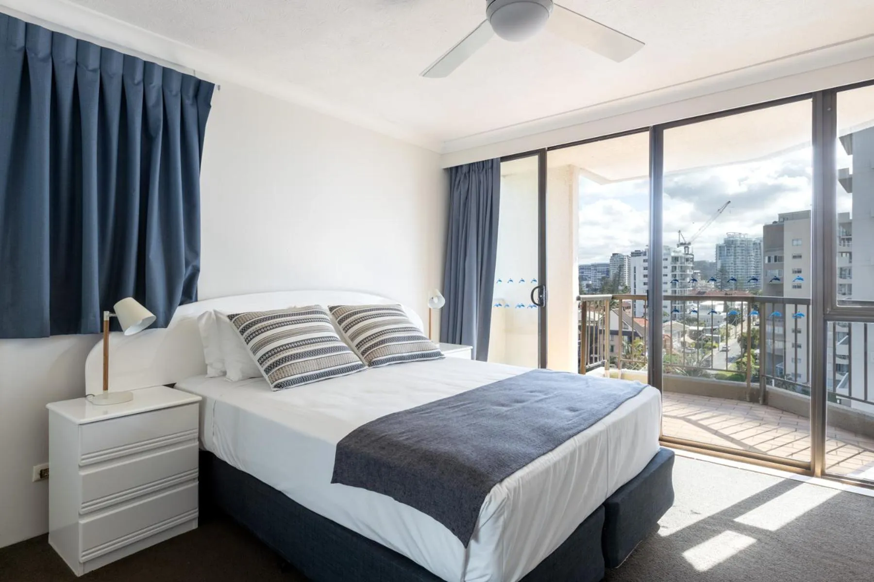 Bed in Columbia Beachfront Apartments on Rainbow Bay