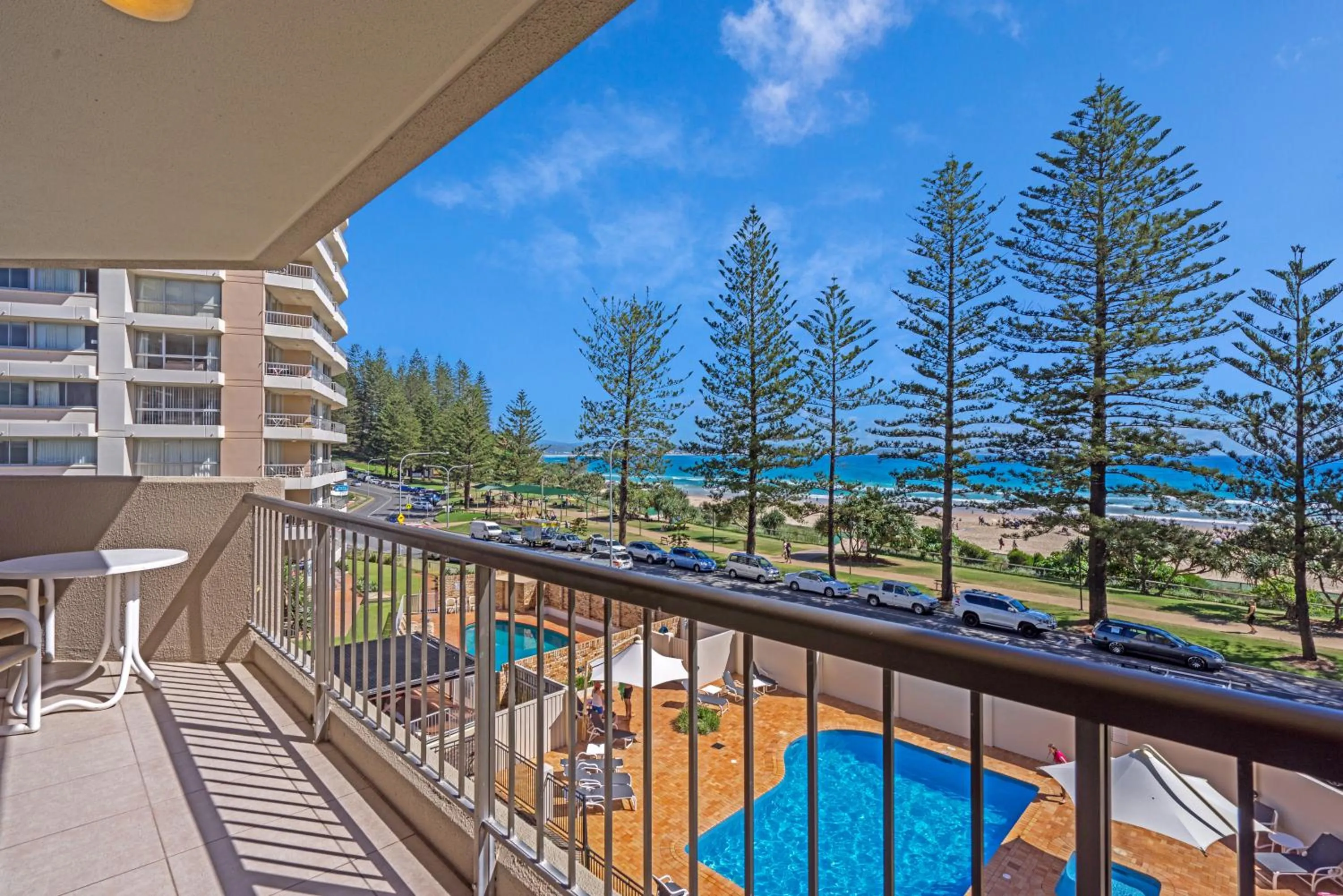Columbia Beachfront Apartments on Rainbow Bay