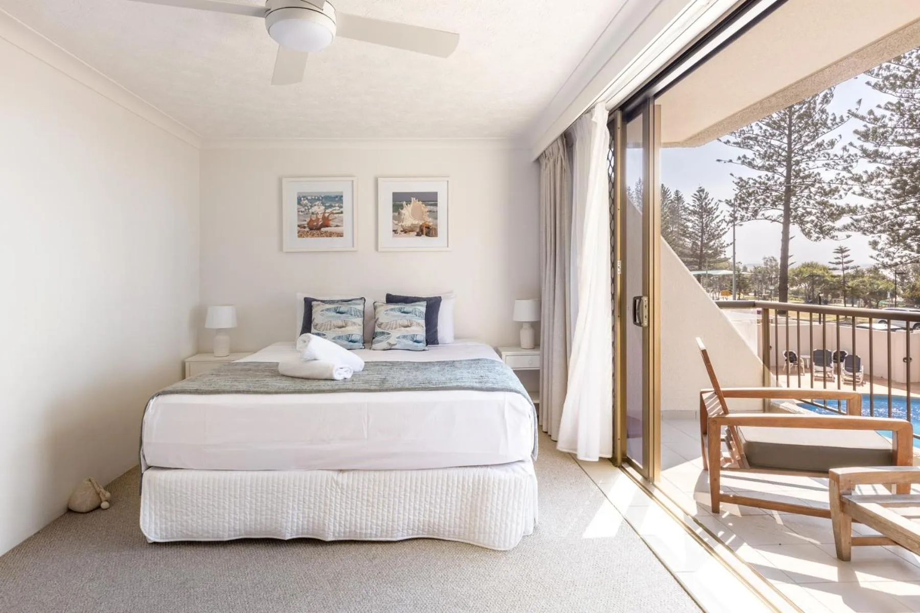 Bed in Columbia Beachfront Apartments on Rainbow Bay