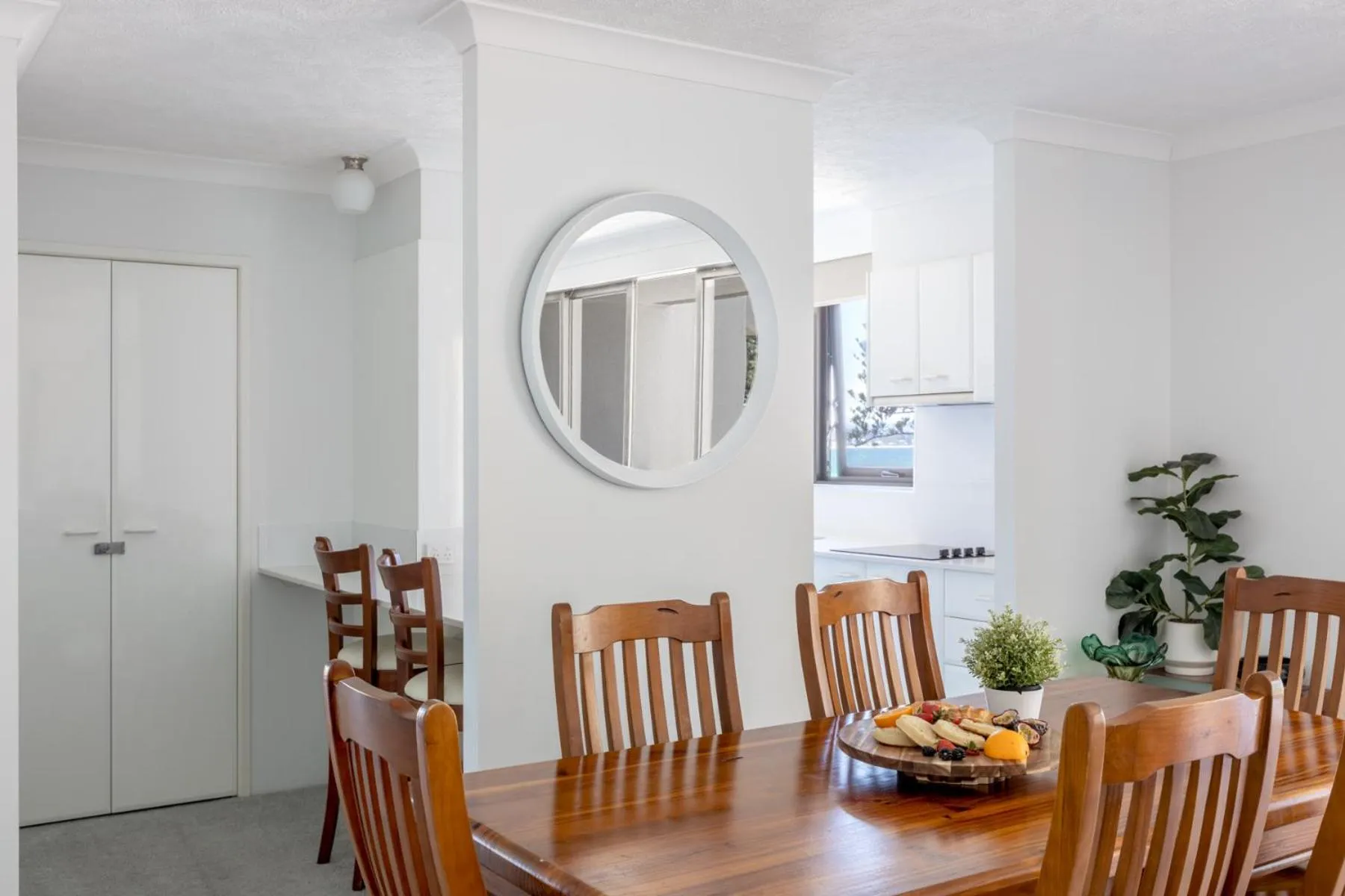 Columbia Beachfront Apartments on Rainbow Bay