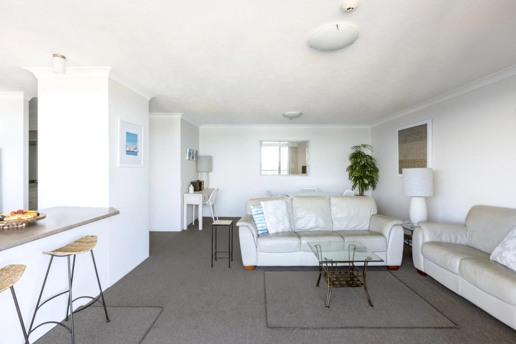 Columbia Beachfront Apartments on Rainbow Bay