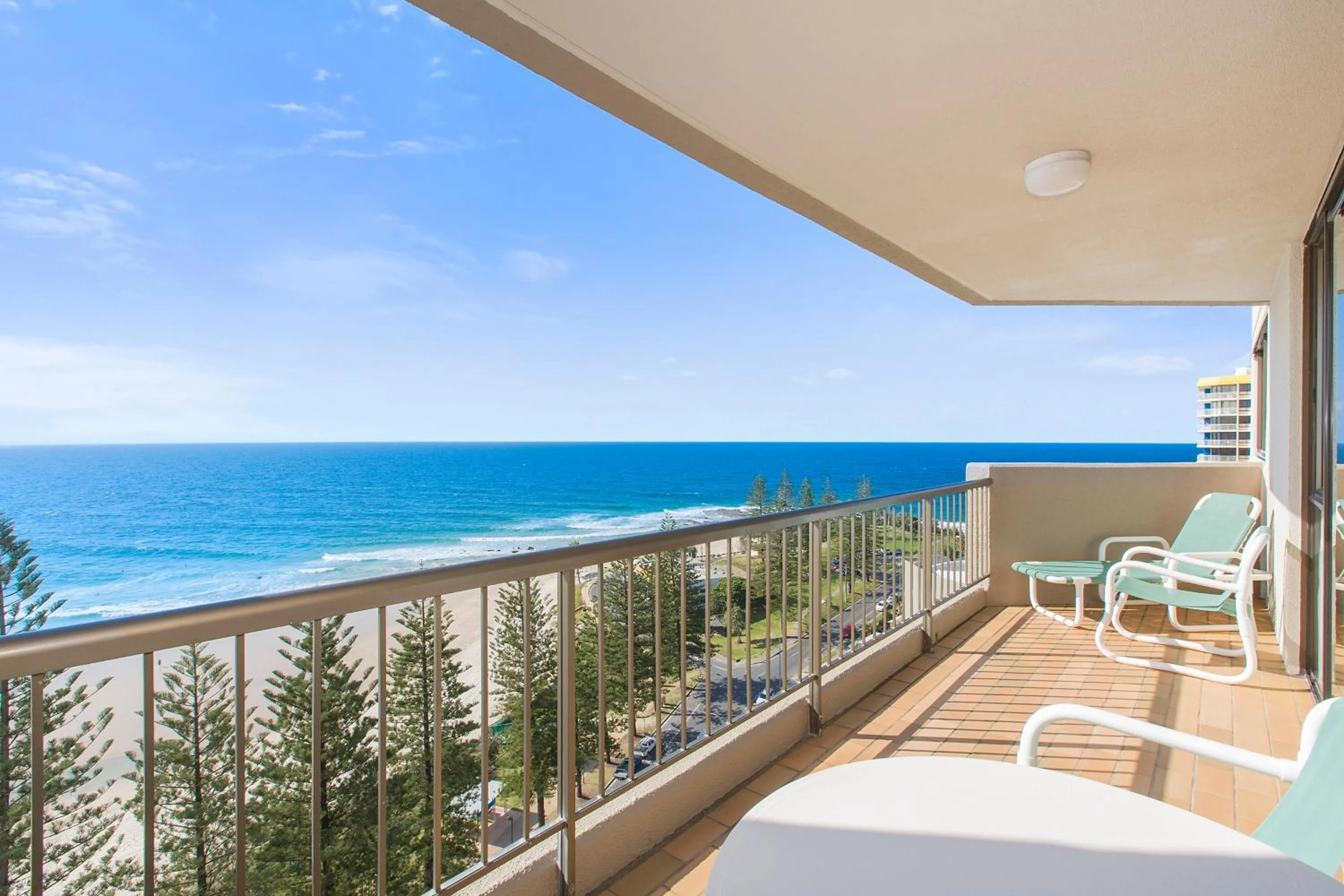 Columbia Beachfront Apartments on Rainbow Bay