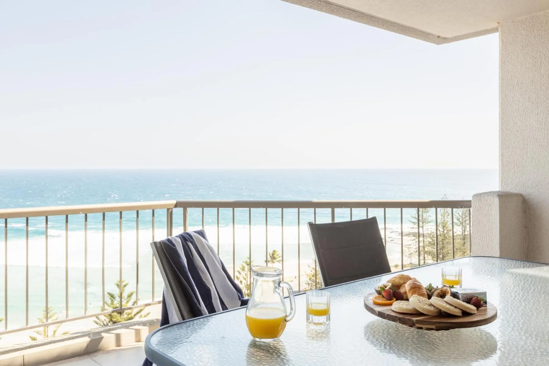 Columbia Beachfront Apartments on Rainbow Bay