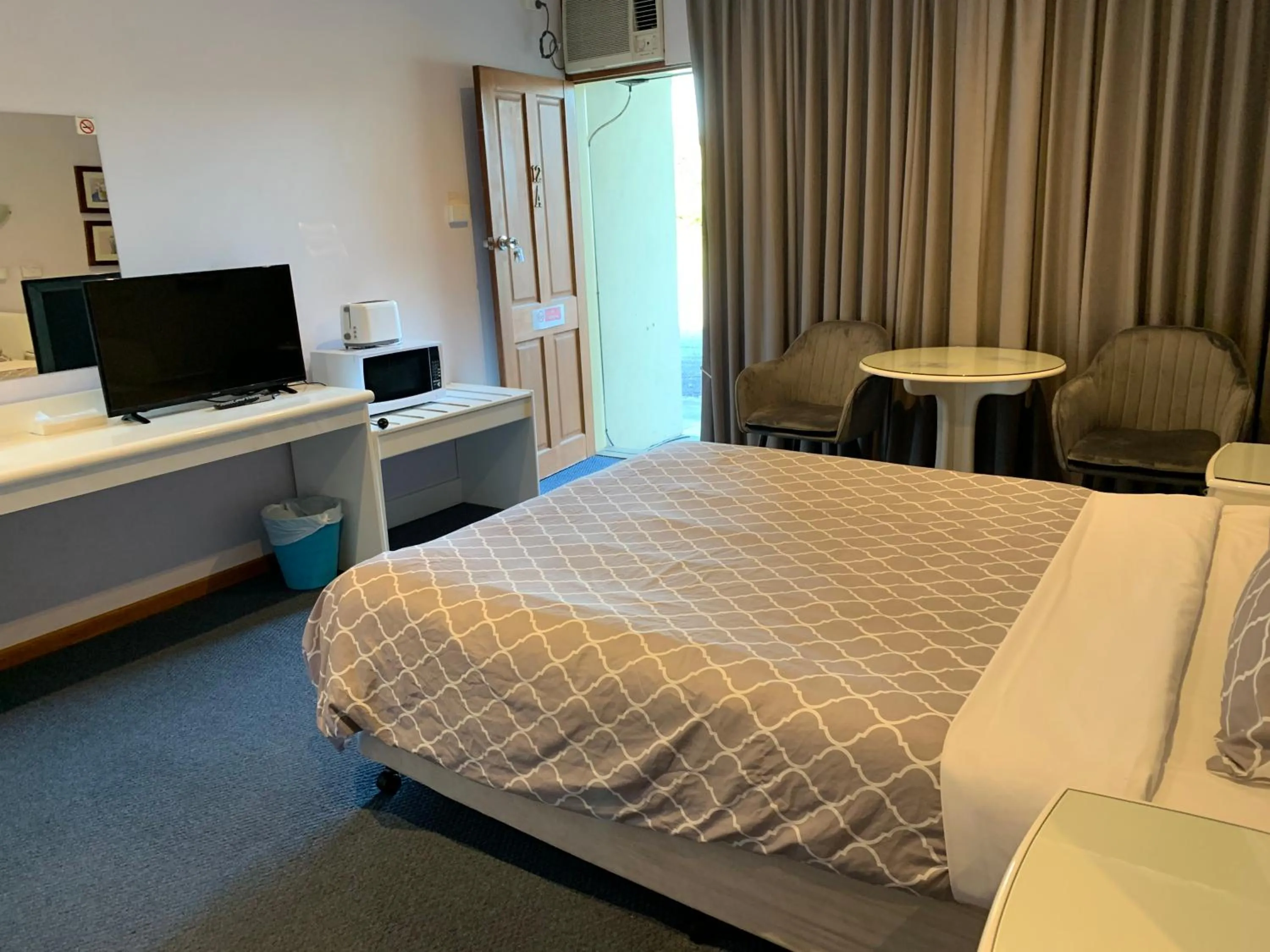 Bed in Casey on Princes Motel