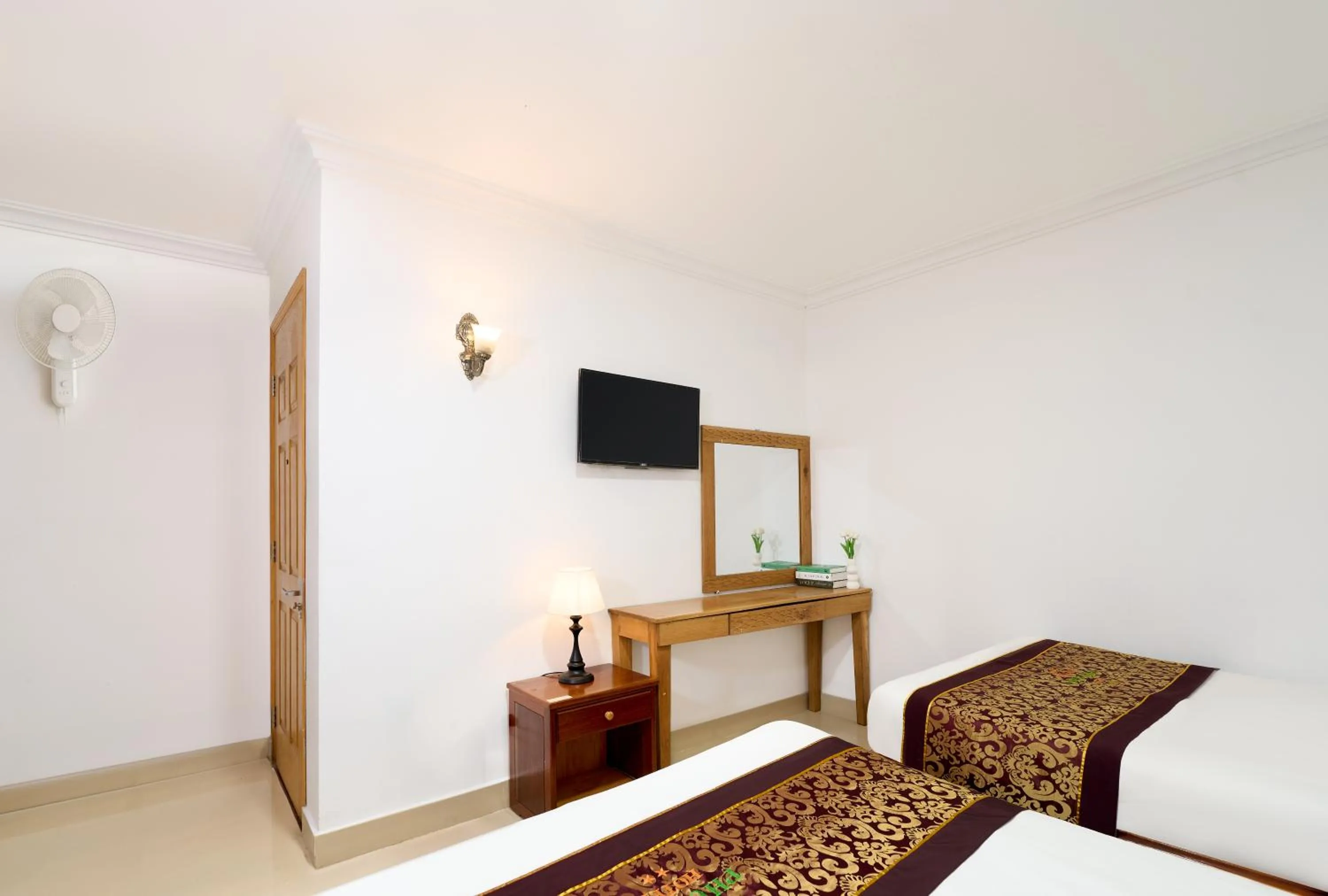 Bed in Phu Tho Da Lat Hotel