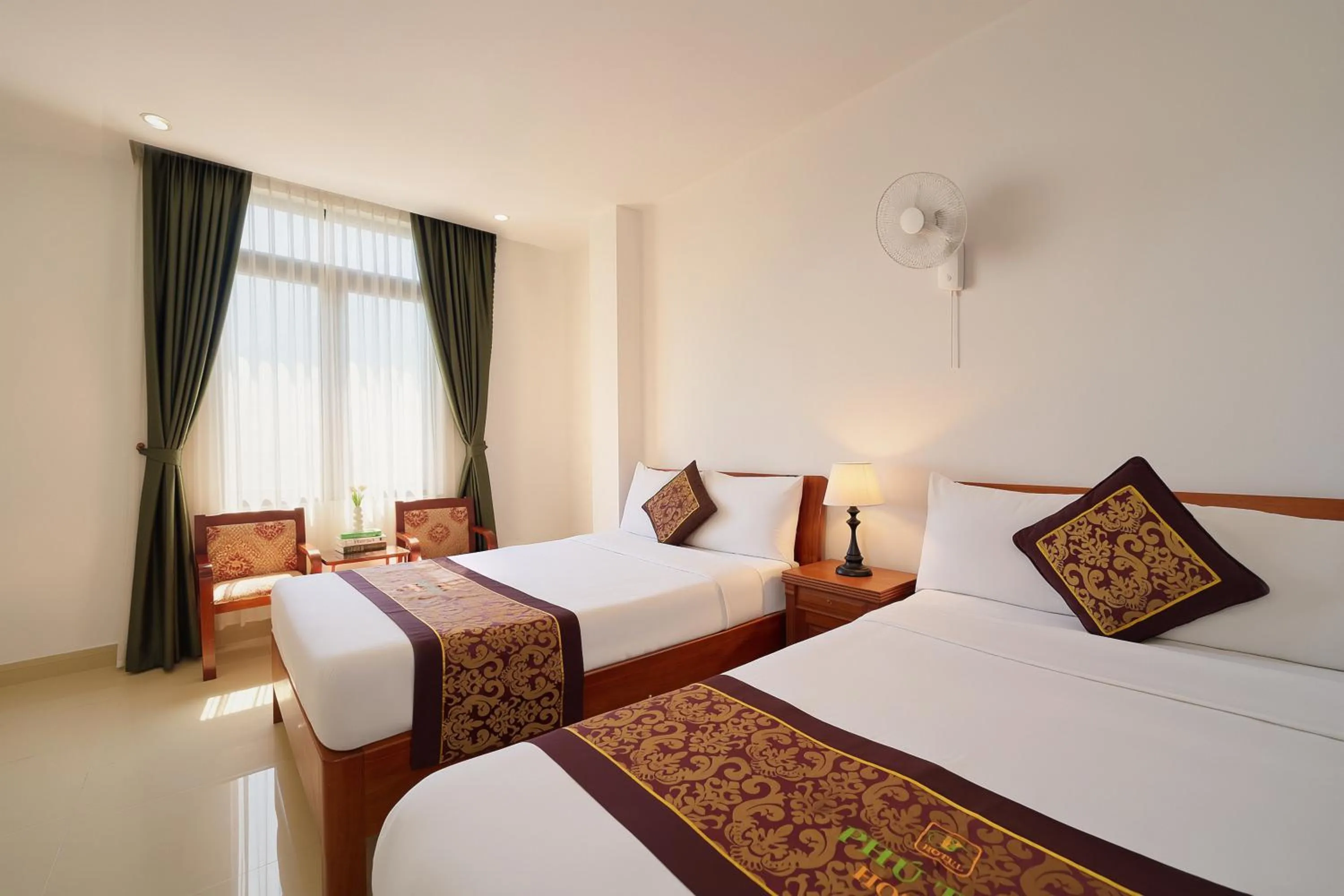 Bed in Phu Tho Da Lat Hotel