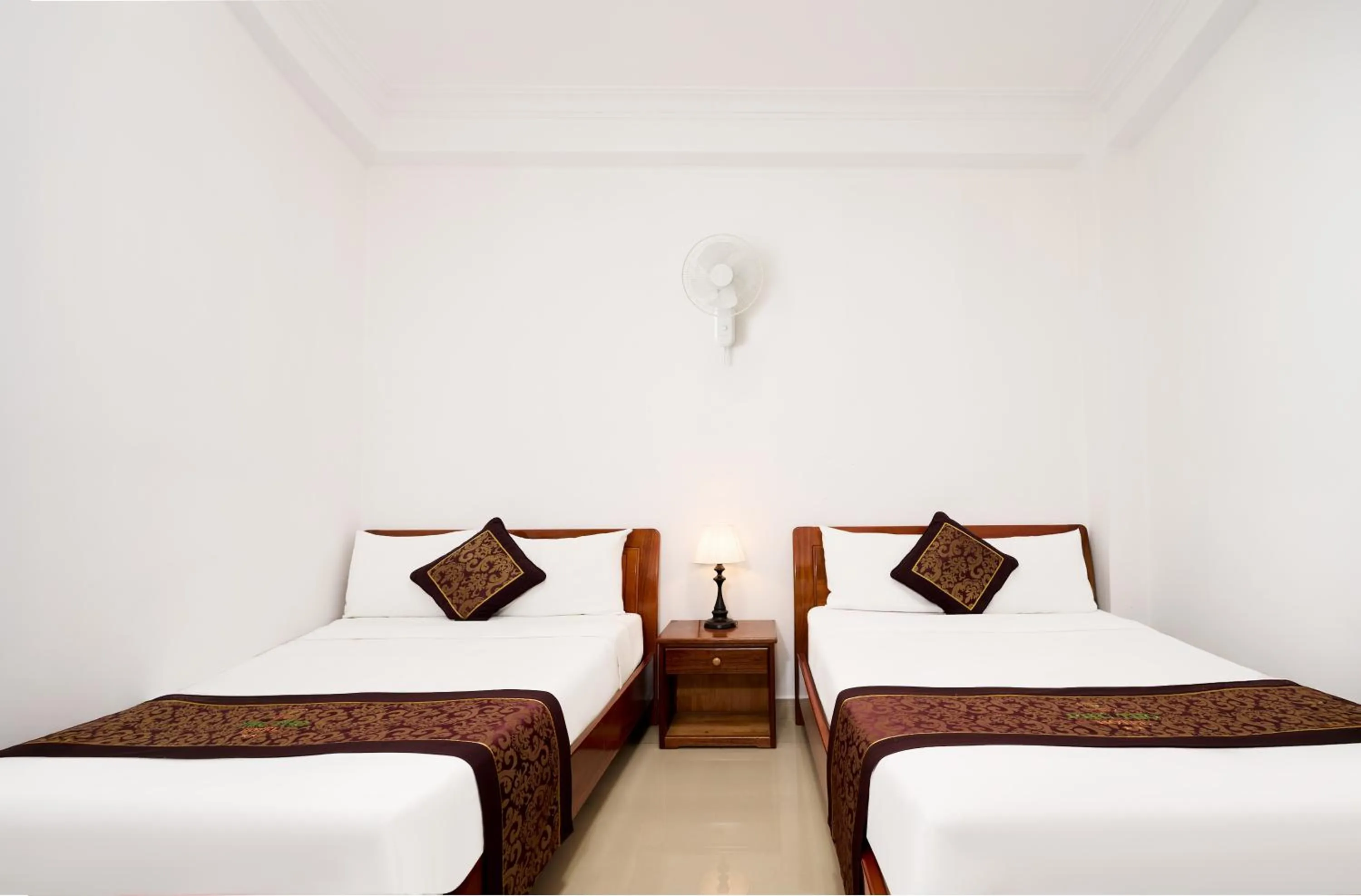 Bed in Phu Tho Da Lat Hotel