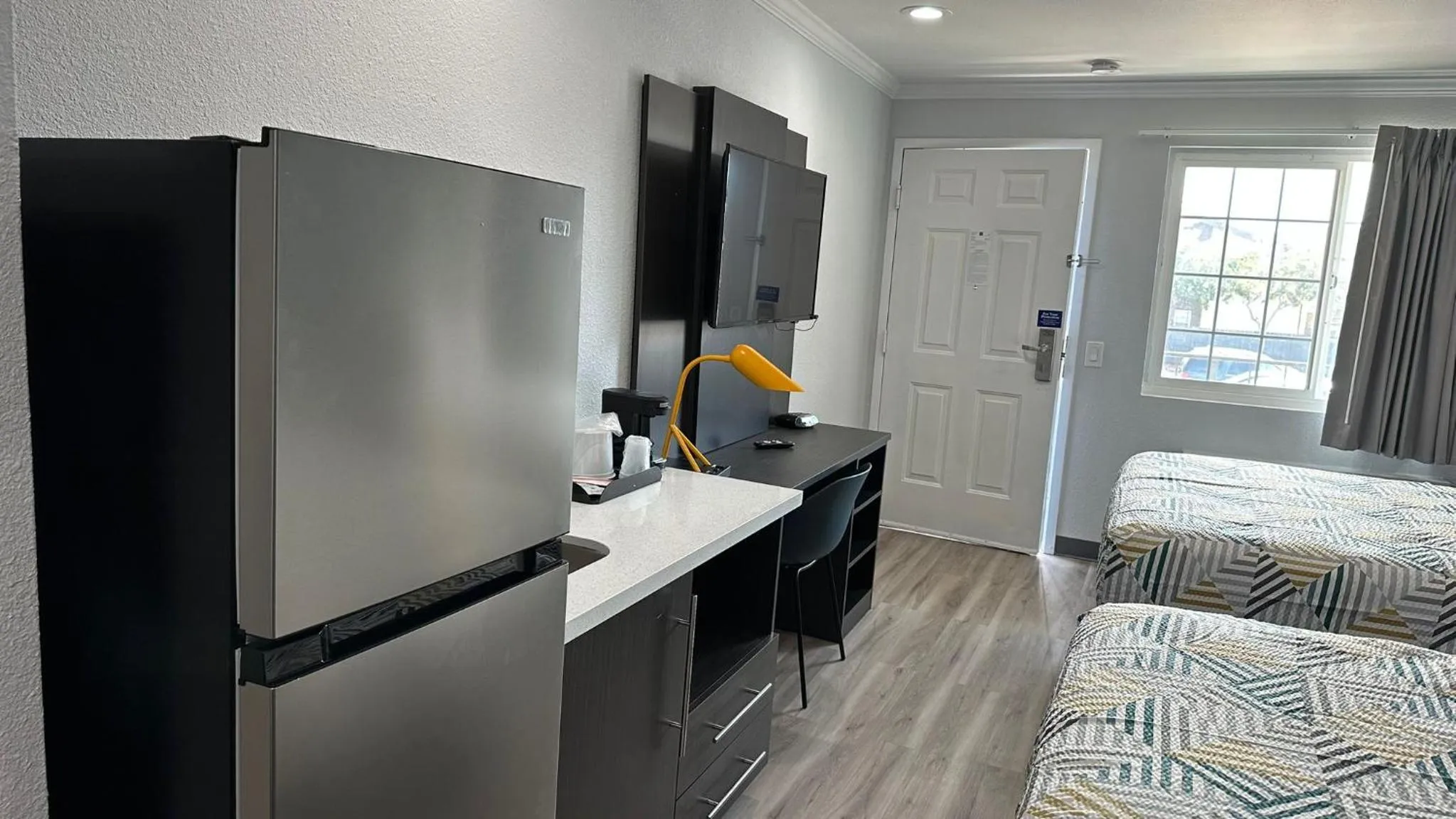 Photo of the whole room, Bed in Studio 6 Suites San Ysidro CA San Diego South Bay