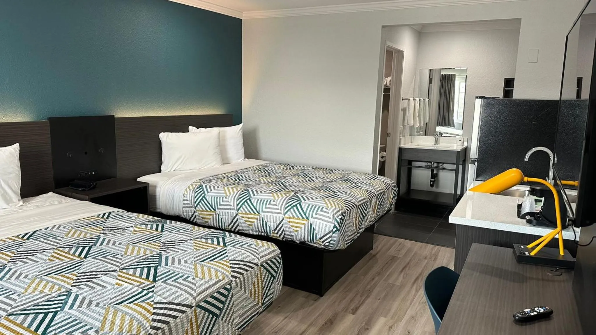 Bed in Studio 6 Suites San Ysidro CA San Diego South Bay